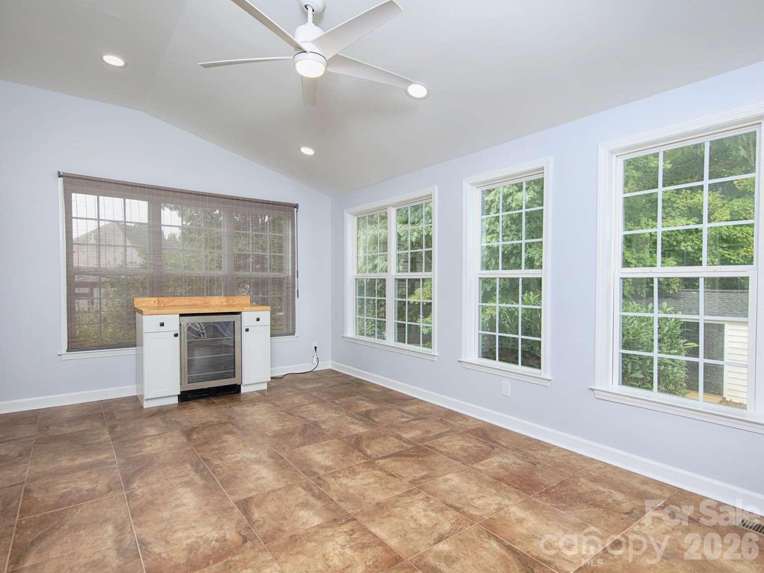166 Laurel Glen Drive Property Photo 12