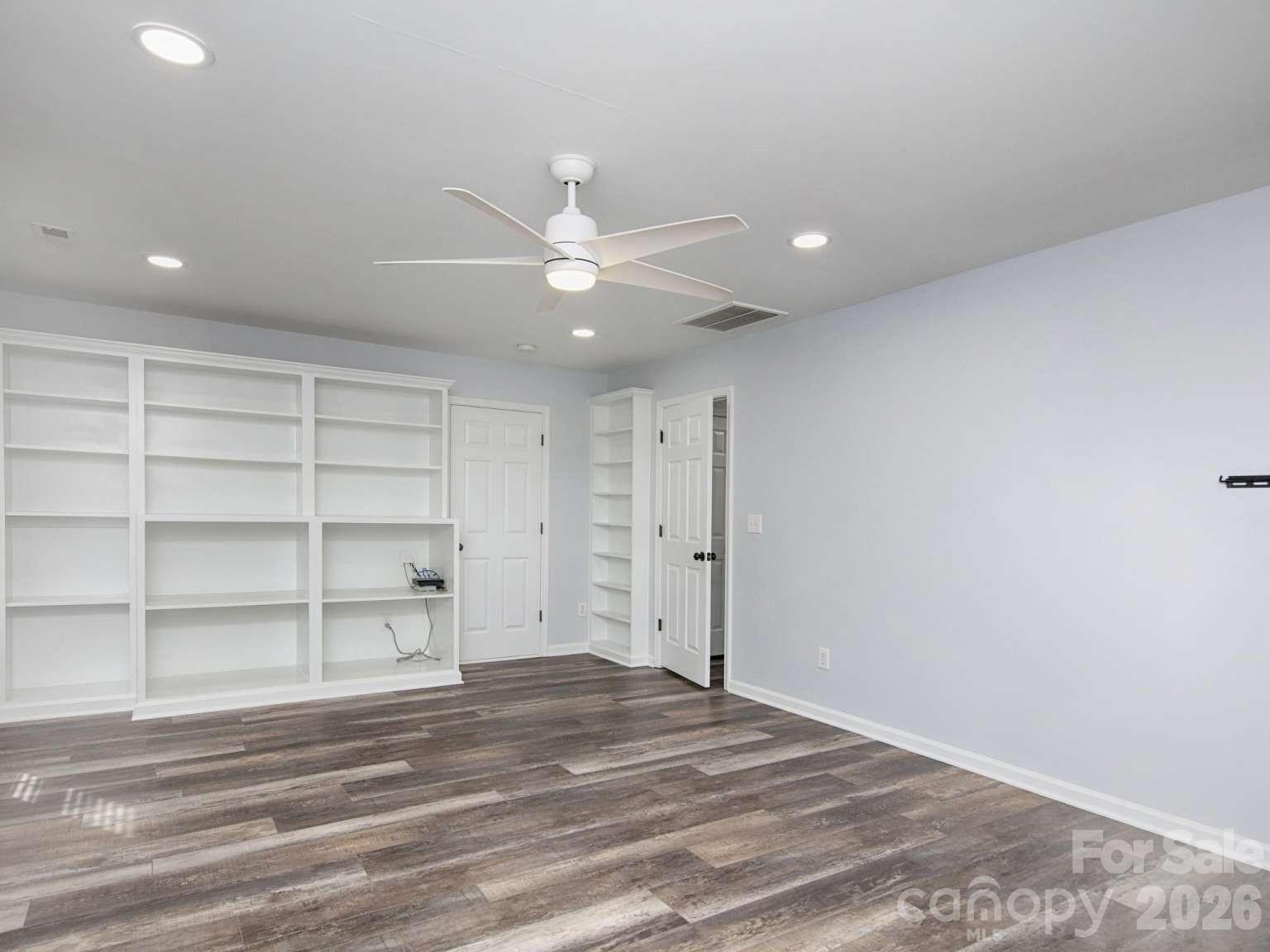 166 Laurel Glen Drive Property Photo 23