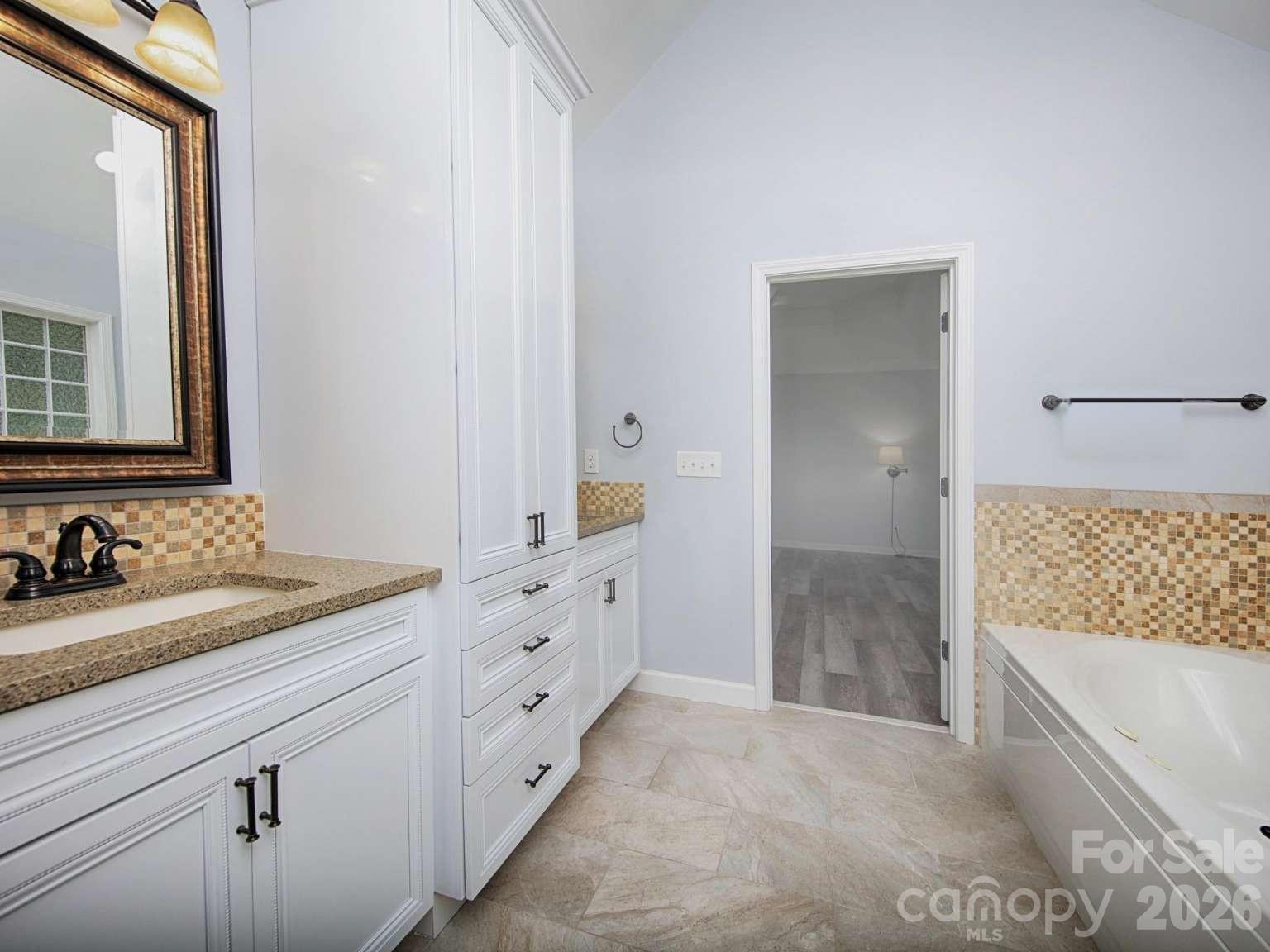 166 Laurel Glen Drive Property Photo 31