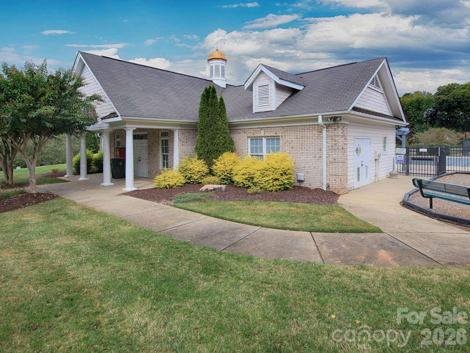 166 Laurel Glen Drive Property Photo 38