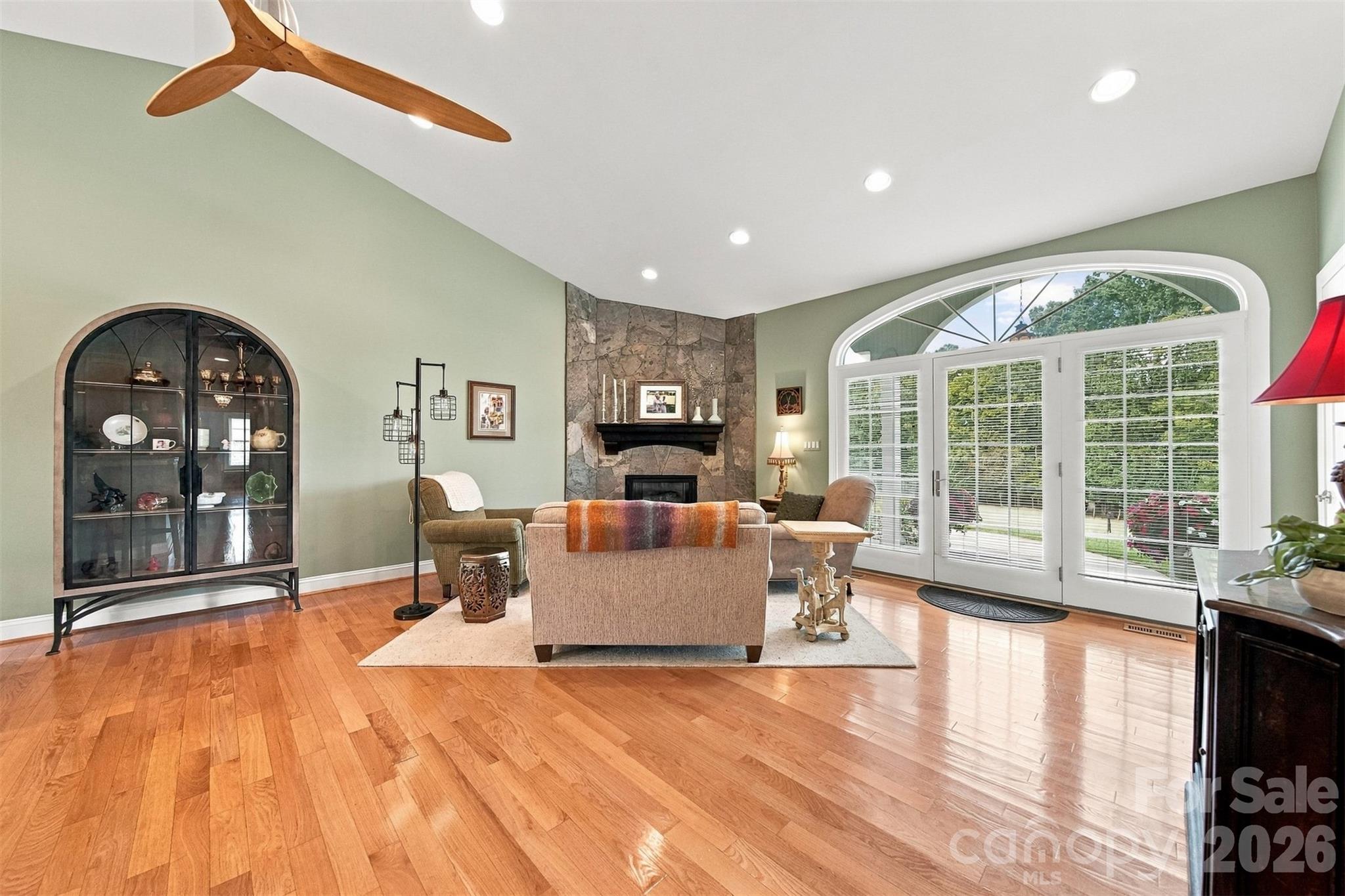 2481 Genes Loop Property Photo 3