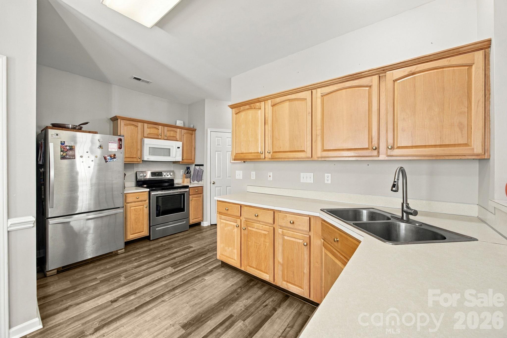 6730 Reedy Creek Road Property Photo 13