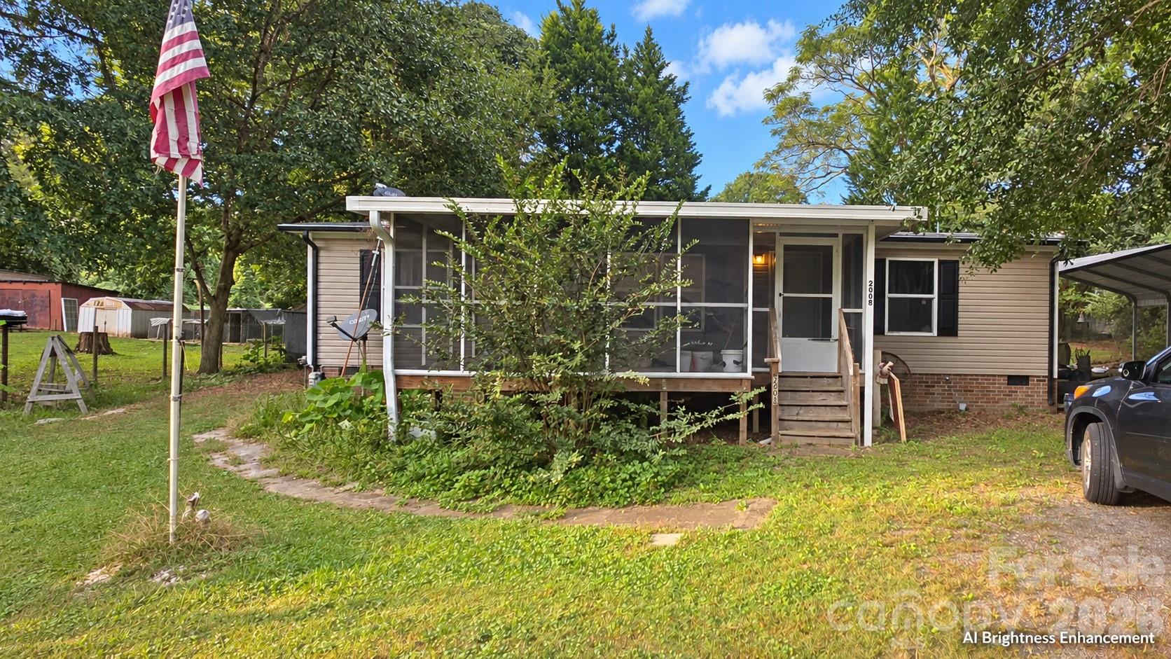 2008 7th Avenue 244-e Property Photo 1