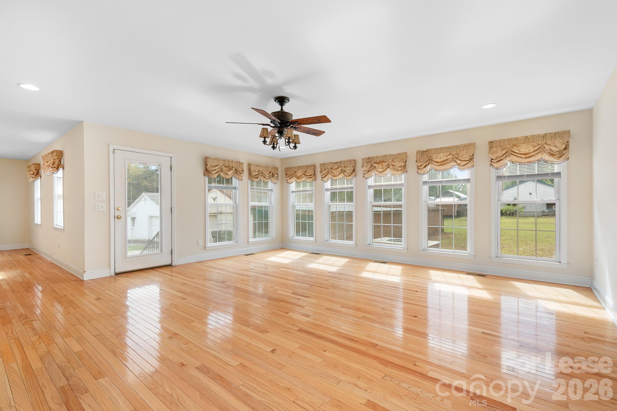 35 Sumner Avenue Property Photo 9