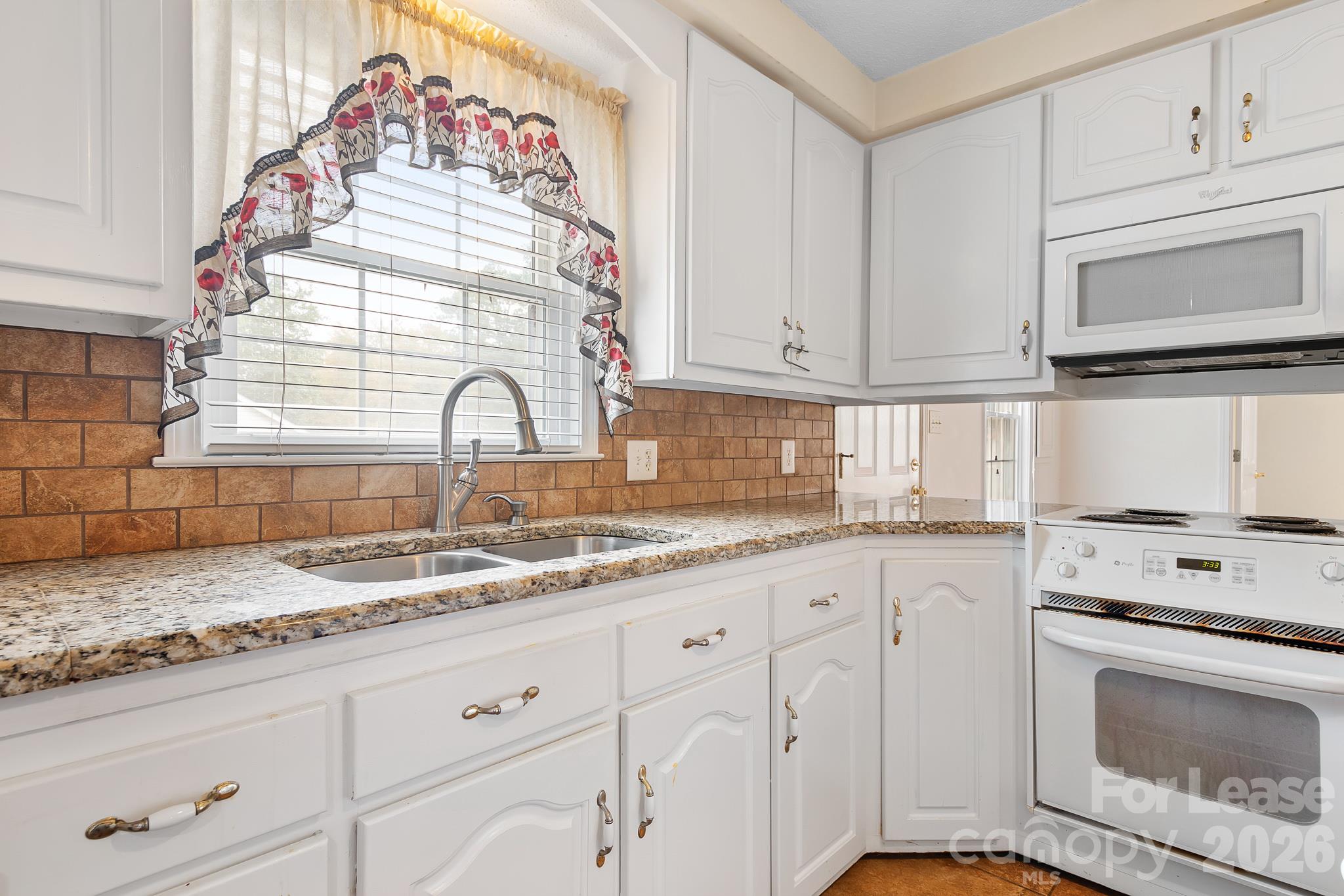 35 Sumner Avenue Property Photo 12