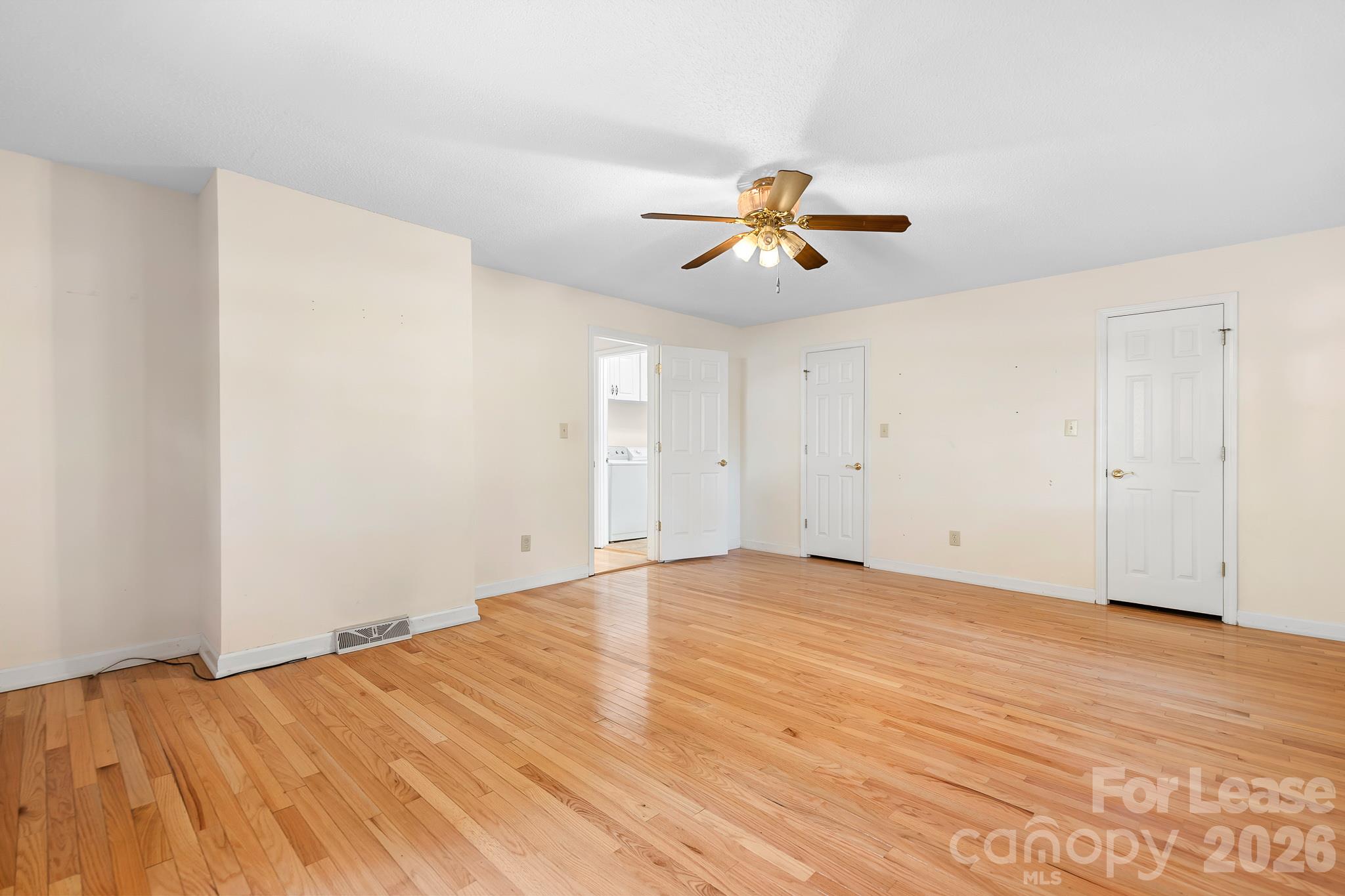 35 Sumner Avenue Property Photo 19
