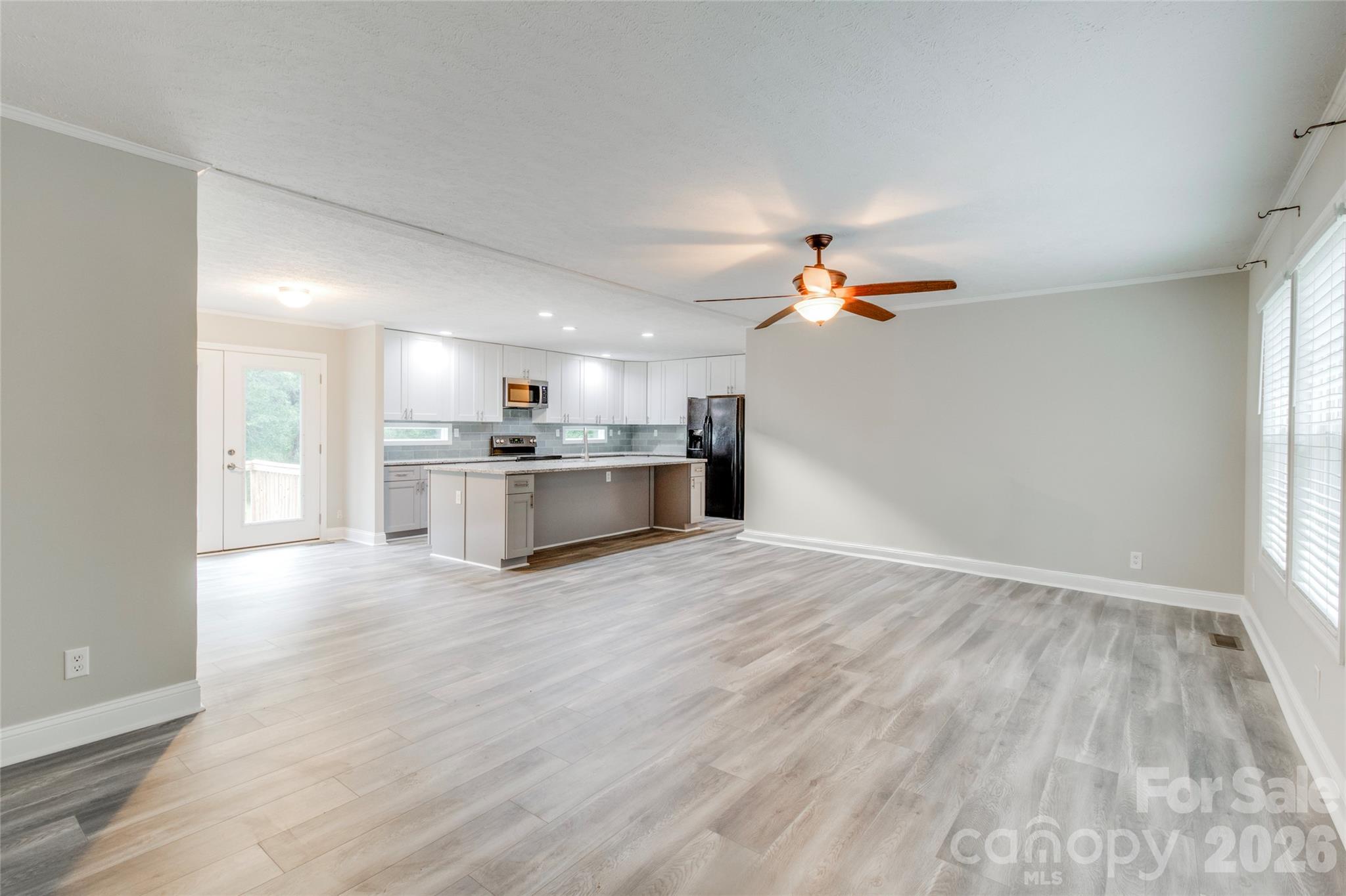 635 Monticello Road Property Photo 6
