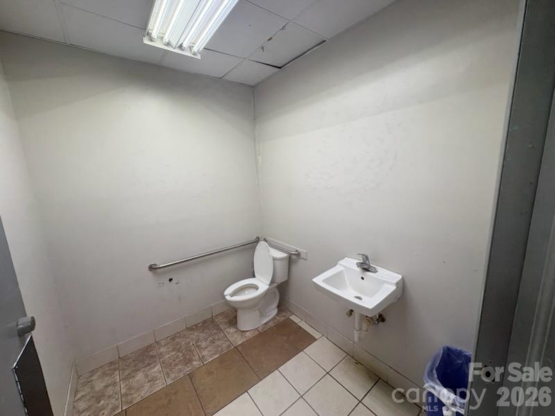 1020 E Marion Street 15 Property Photo 11
