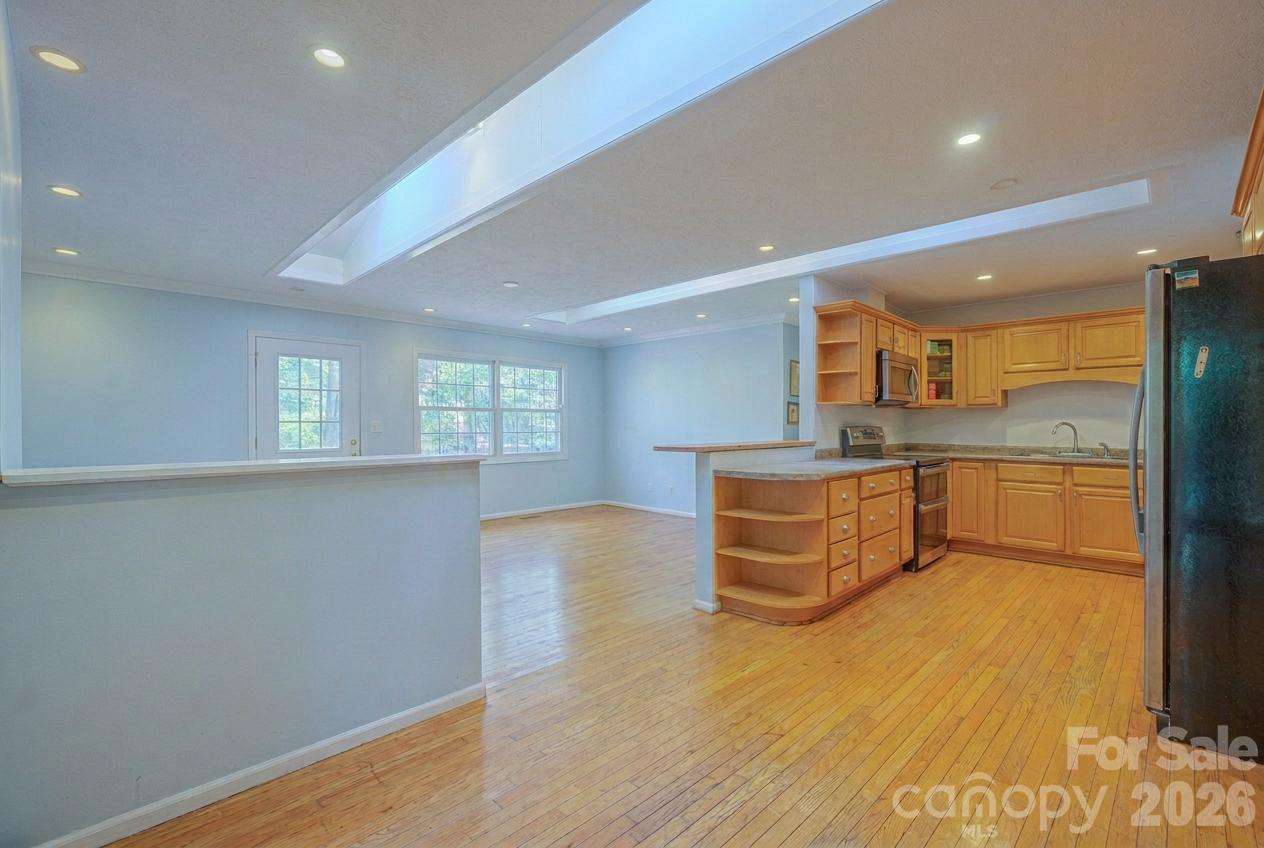 8 Riverbend Drive Property Photo 4