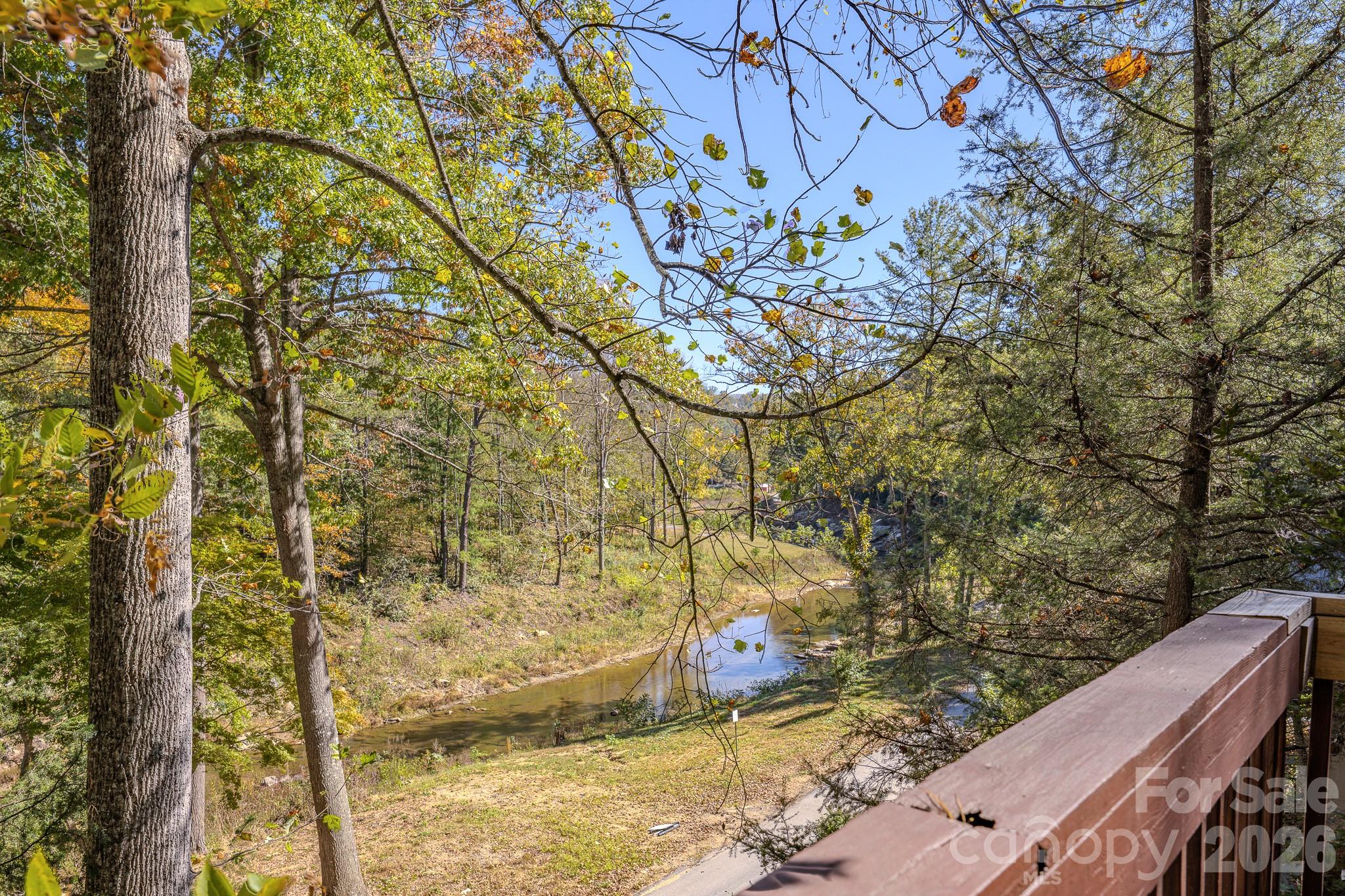8 Riverbend Drive Property Photo 13