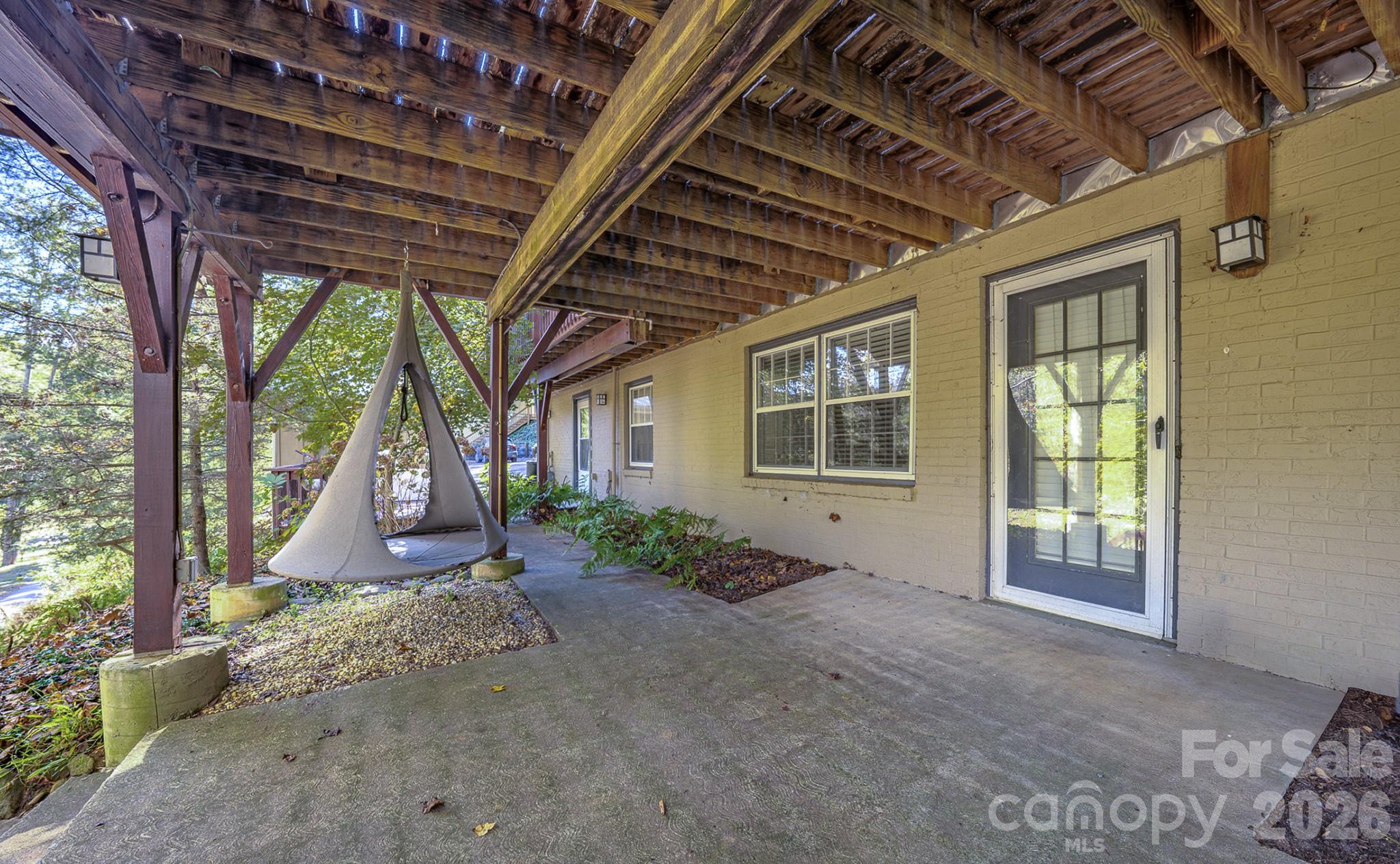 8 Riverbend Drive Property Photo 32