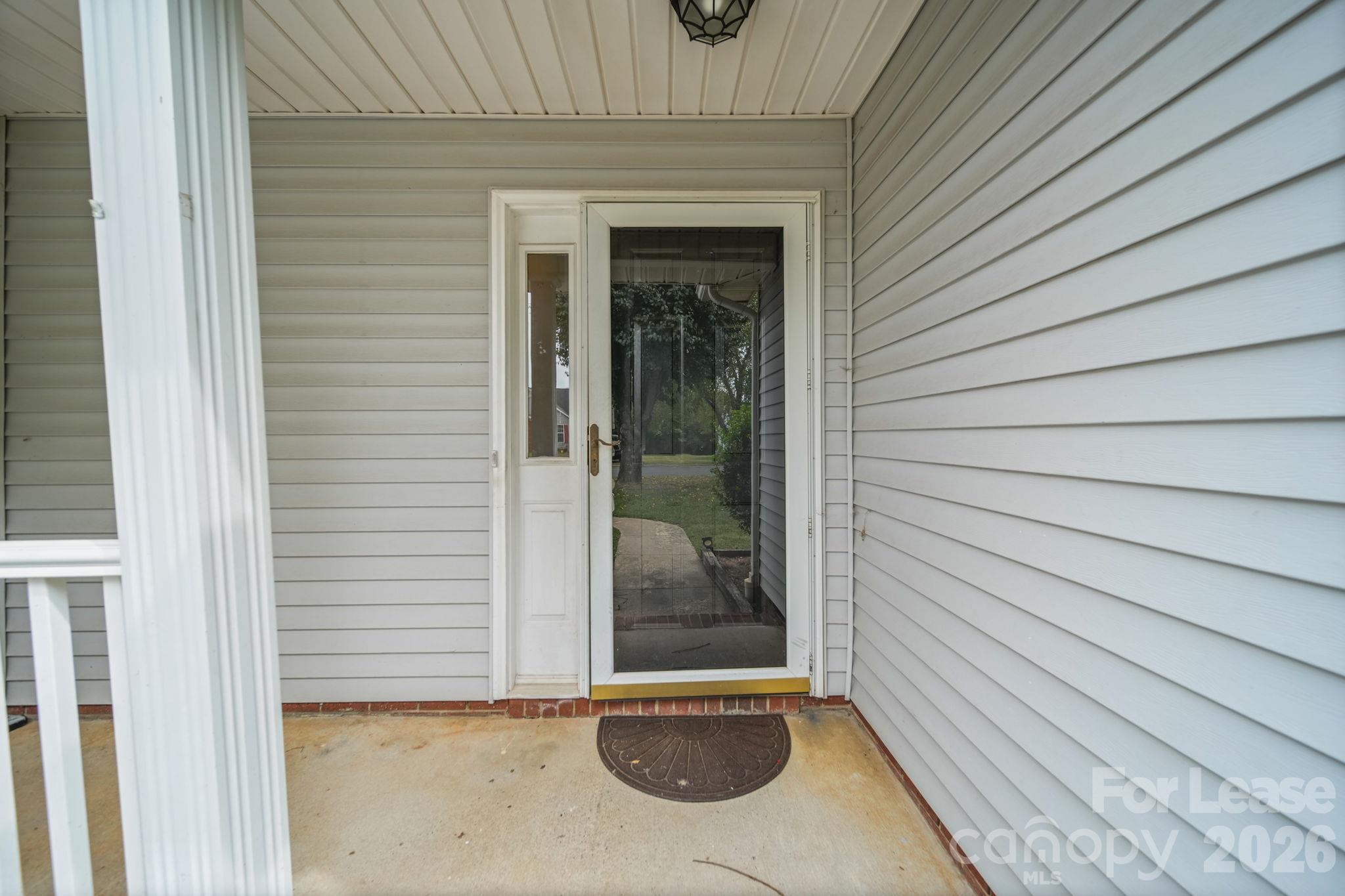 1012 Ridgefield Circle Property Photo 6