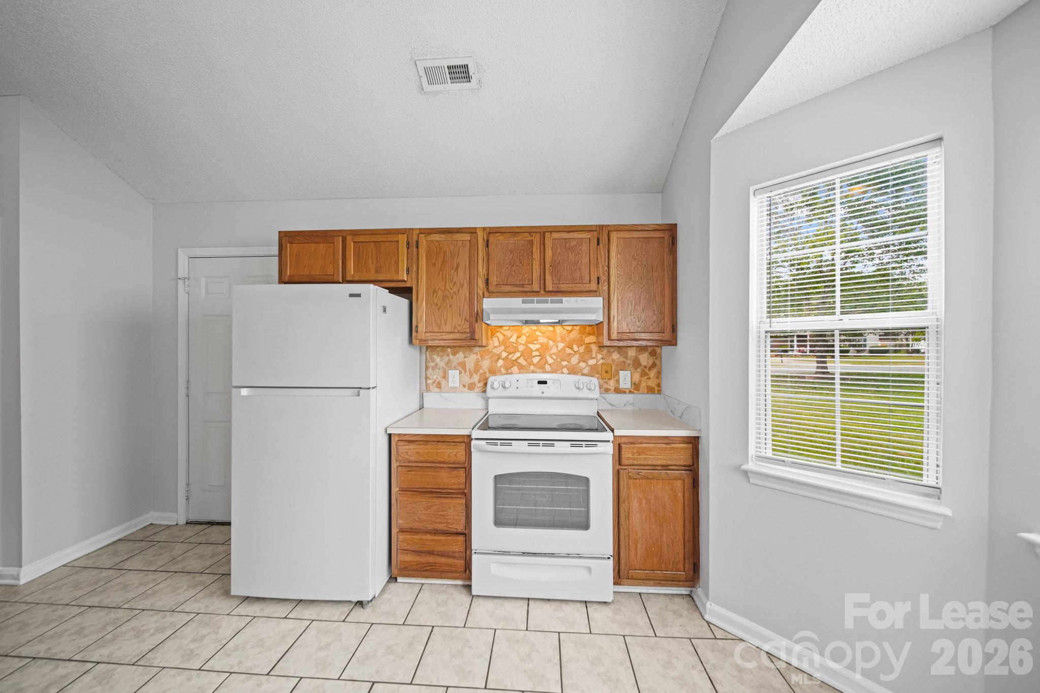 1012 Ridgefield Circle Property Photo 15