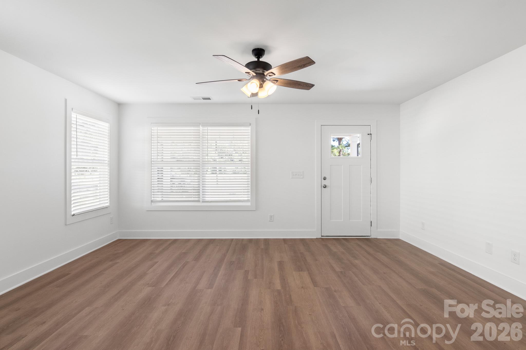 21 Oak Street Property Photo 6