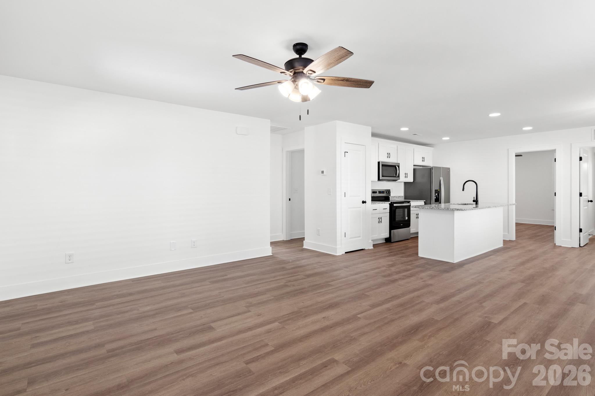 21 Oak Street Property Photo 10