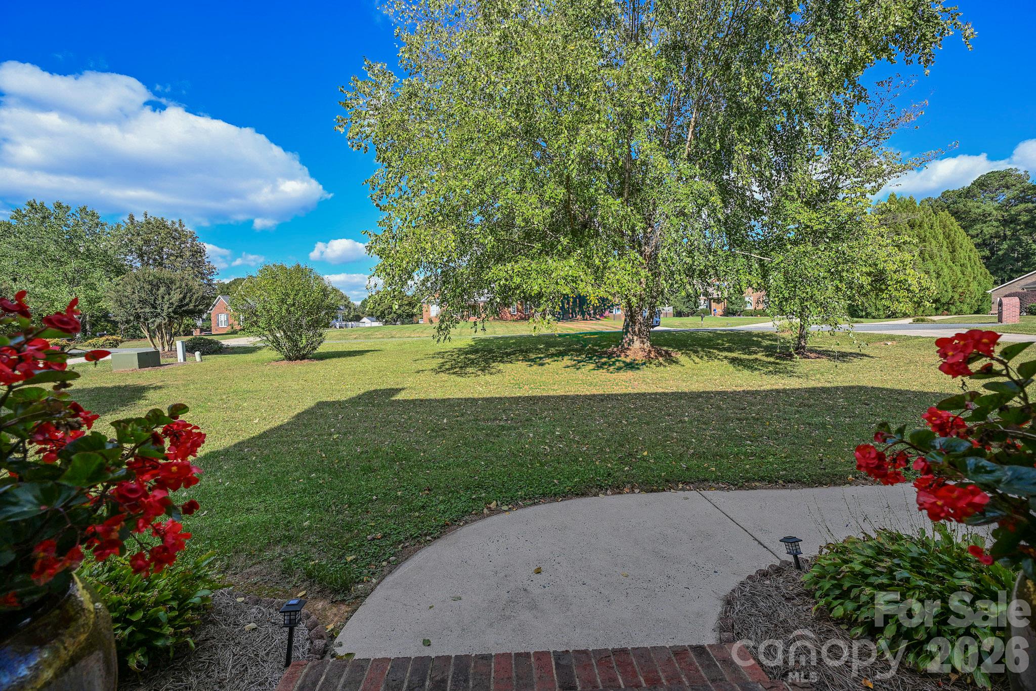 120 Brightland Run Property Photo 3