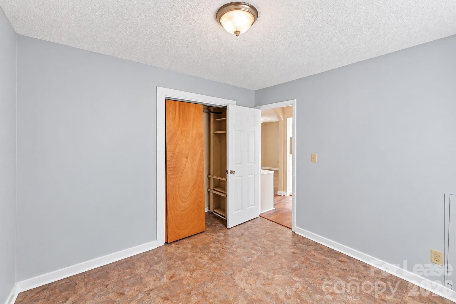 133 Proctor Street Property Photo 11