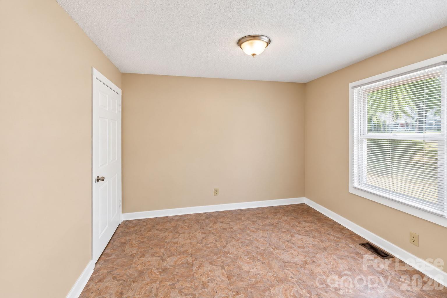 133 Proctor Street Property Photo 18