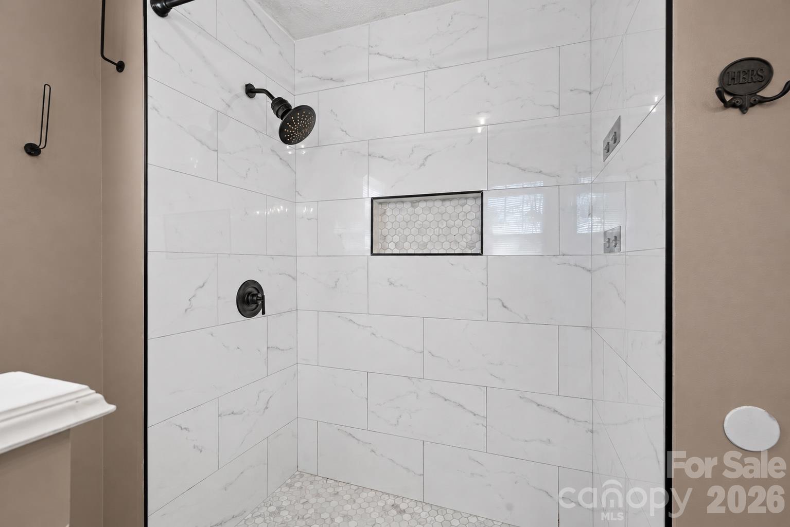 12424 Cool Mist Lane Property Photo 14