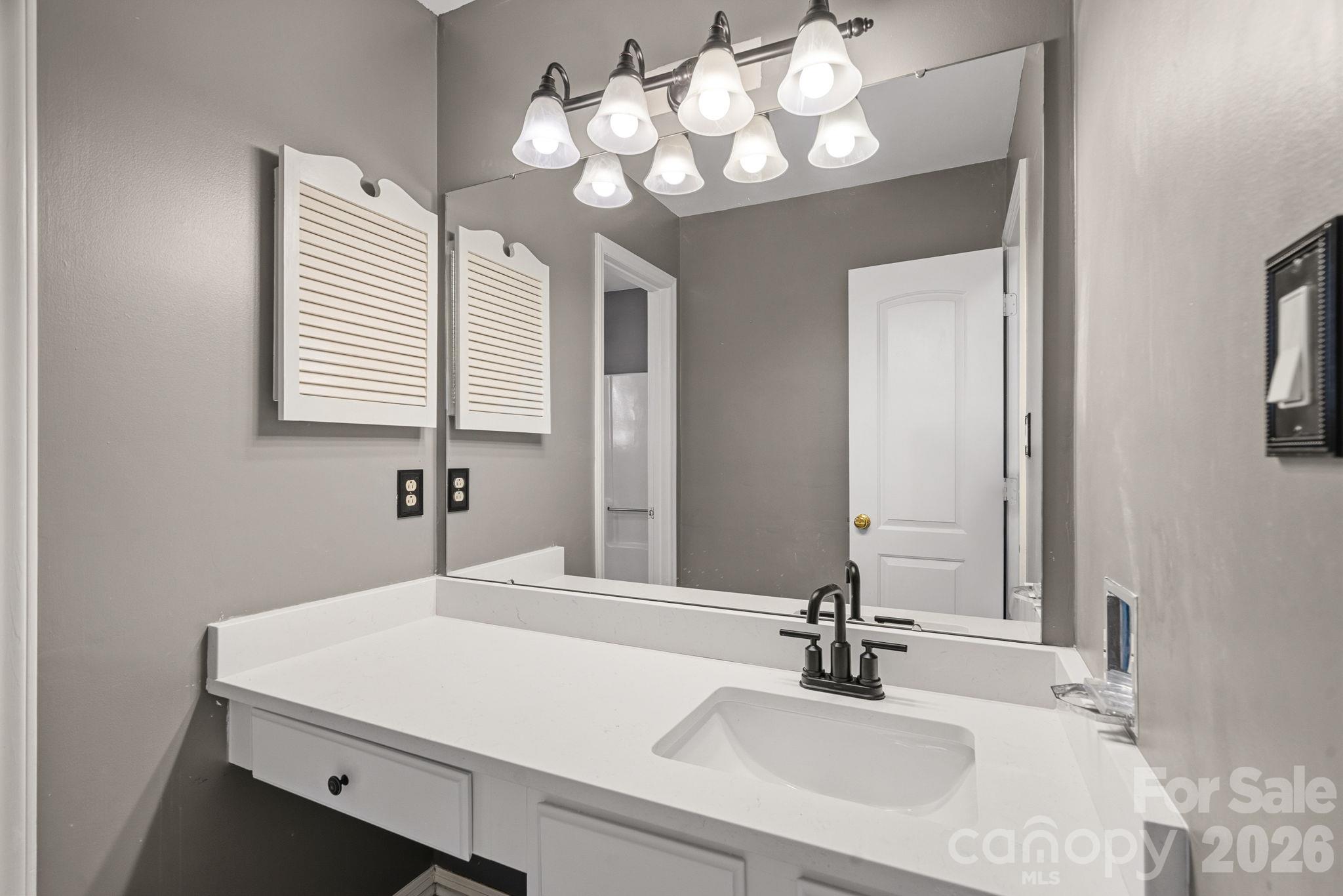 12424 Cool Mist Lane Property Photo 18