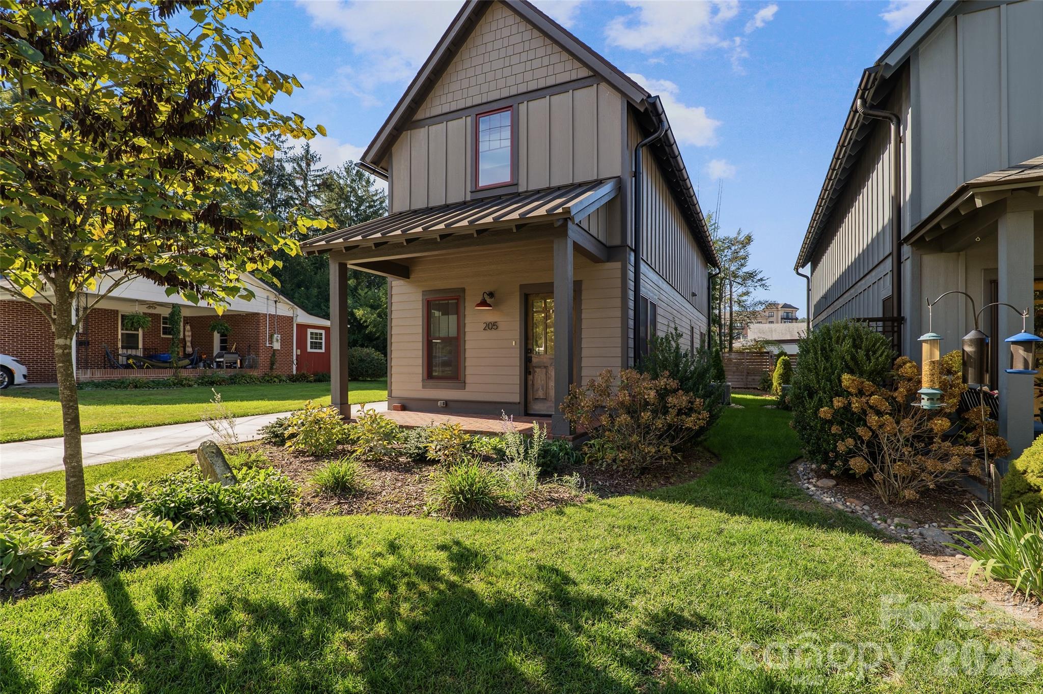 205 N Johnson Street Property Photo 7