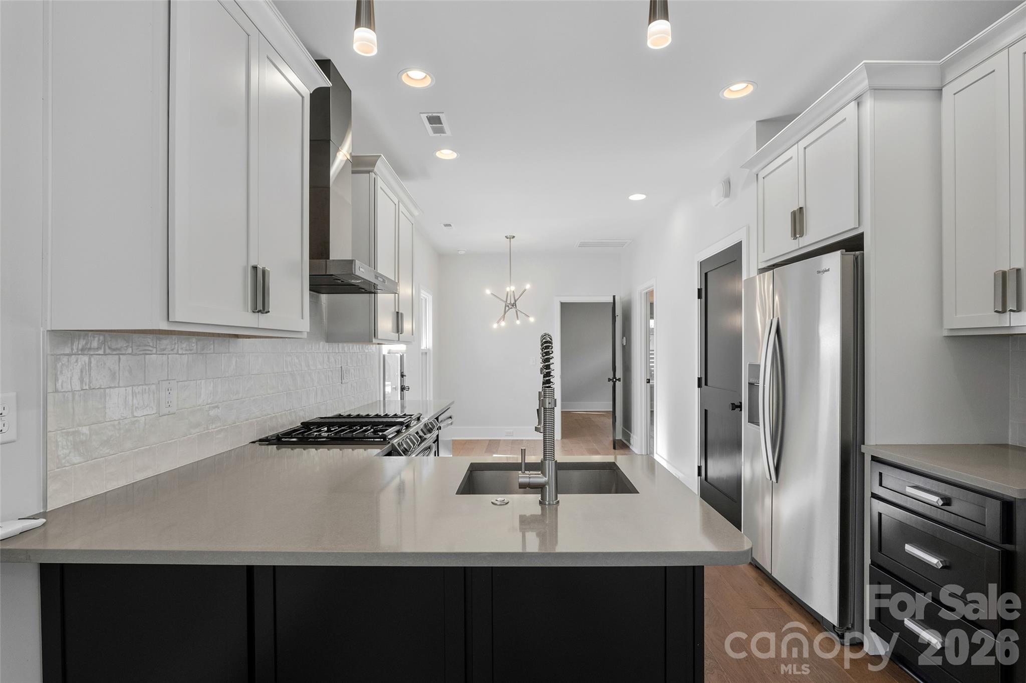 205 N Johnson Street Property Photo 8
