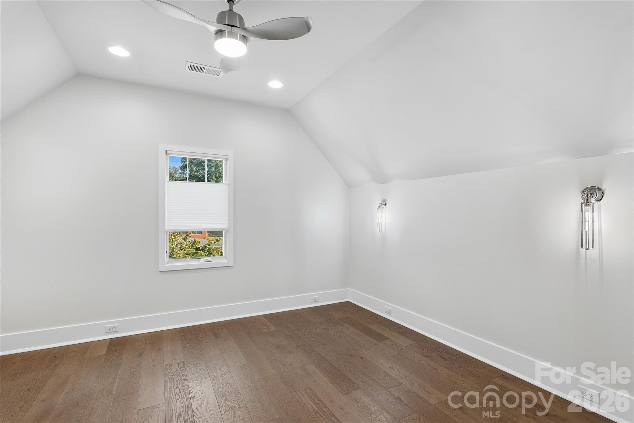 205 N Johnson Street Property Photo 20
