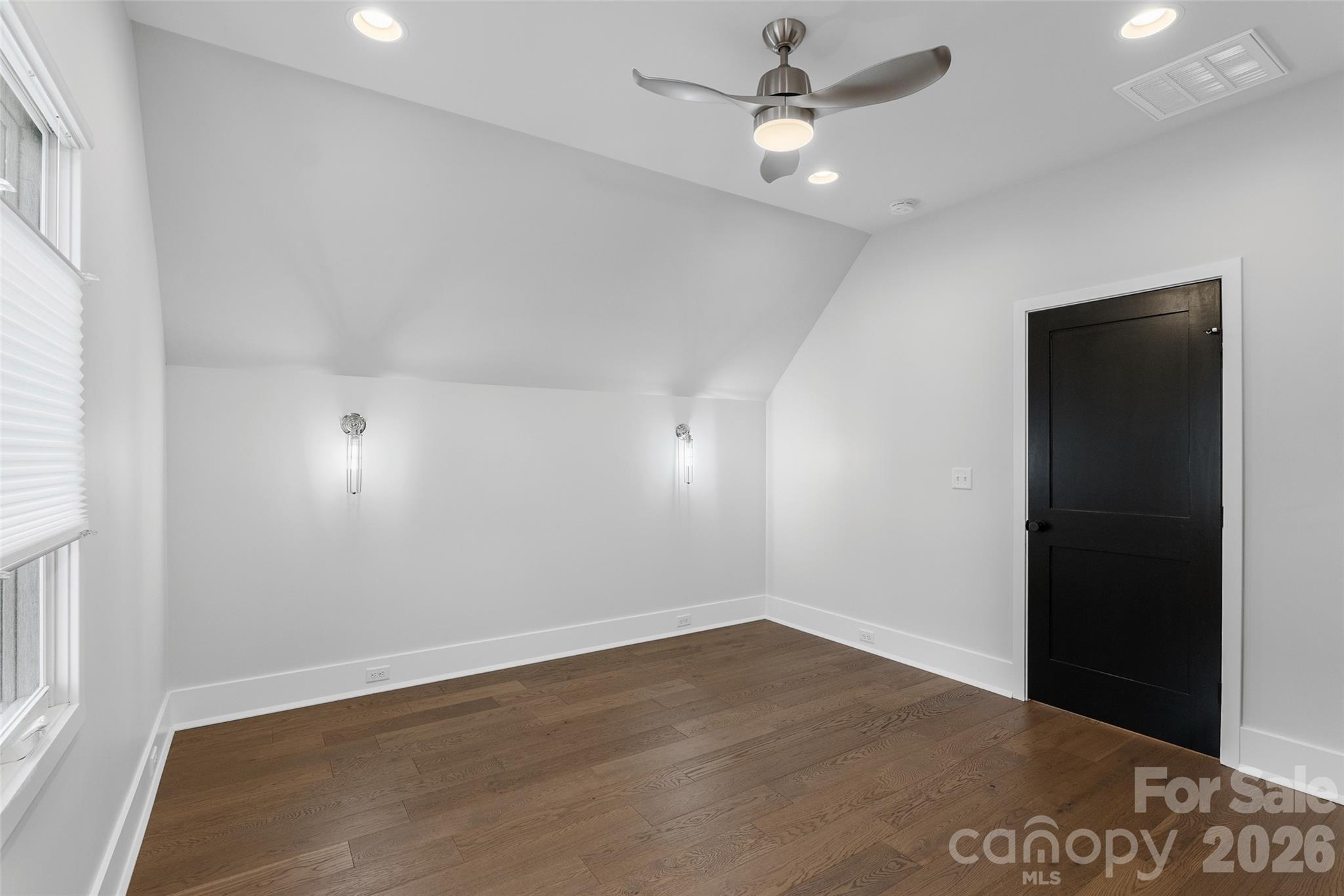 205 N Johnson Street Property Photo 22