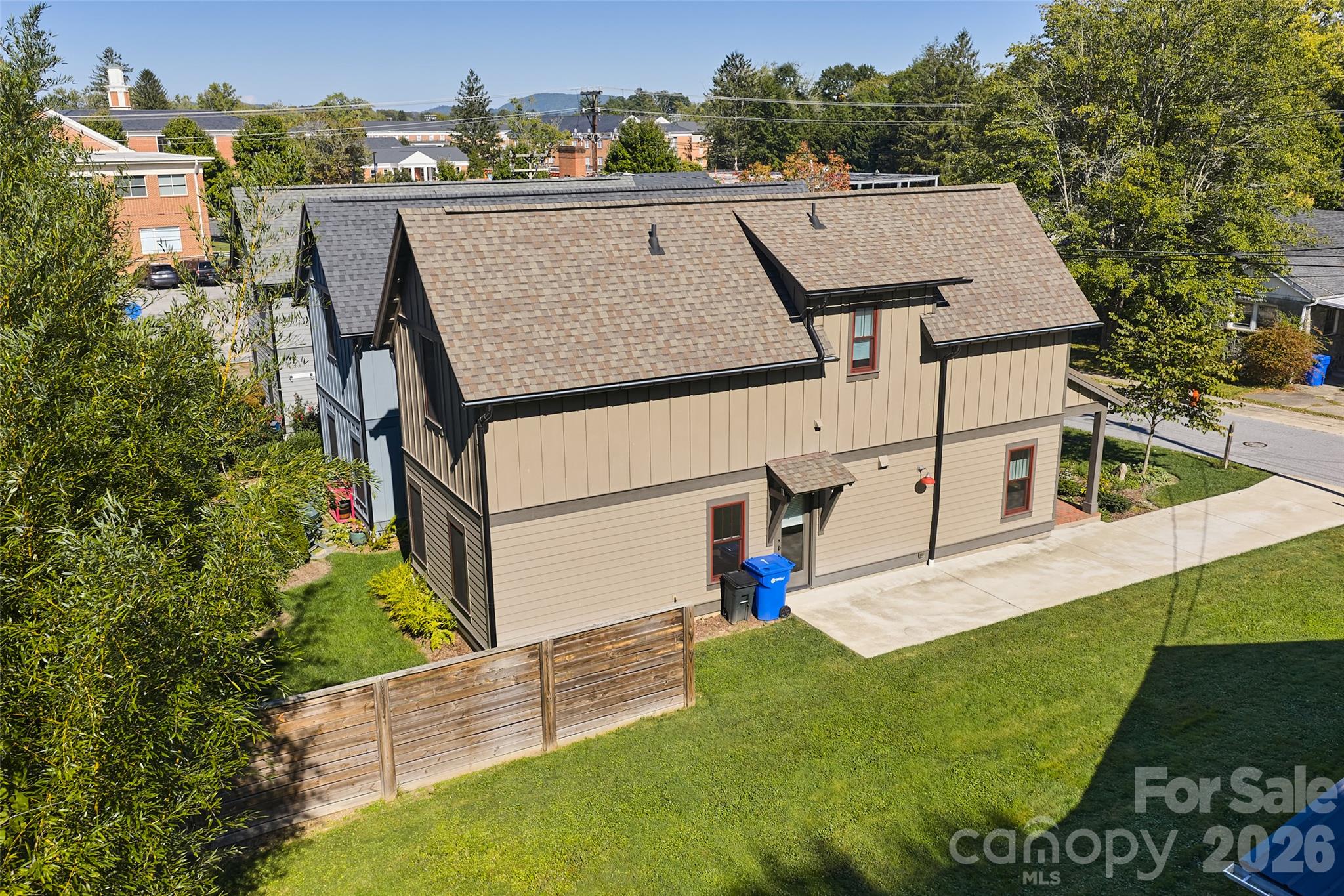 205 N Johnson Street Property Photo 38