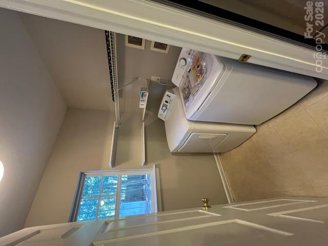 21411 Aftonshire Drive Property Photo 3