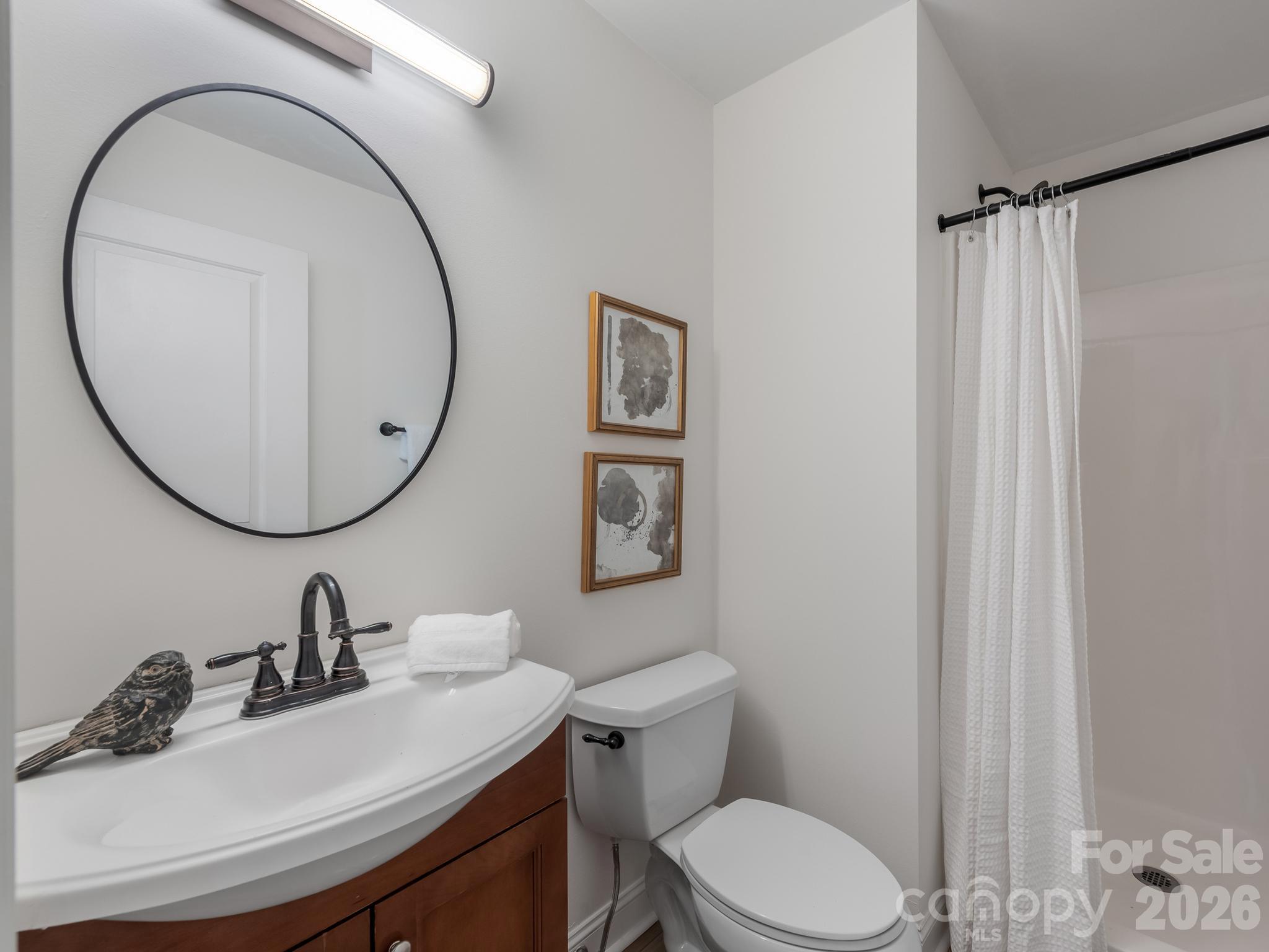 1936 E 8th Street Property Photo 28
