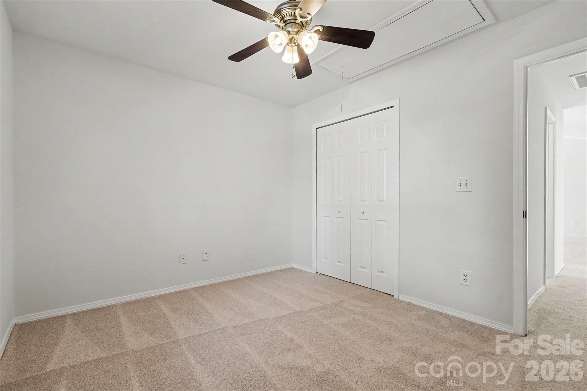 2122 Buckleigh Drive Property Photo 15
