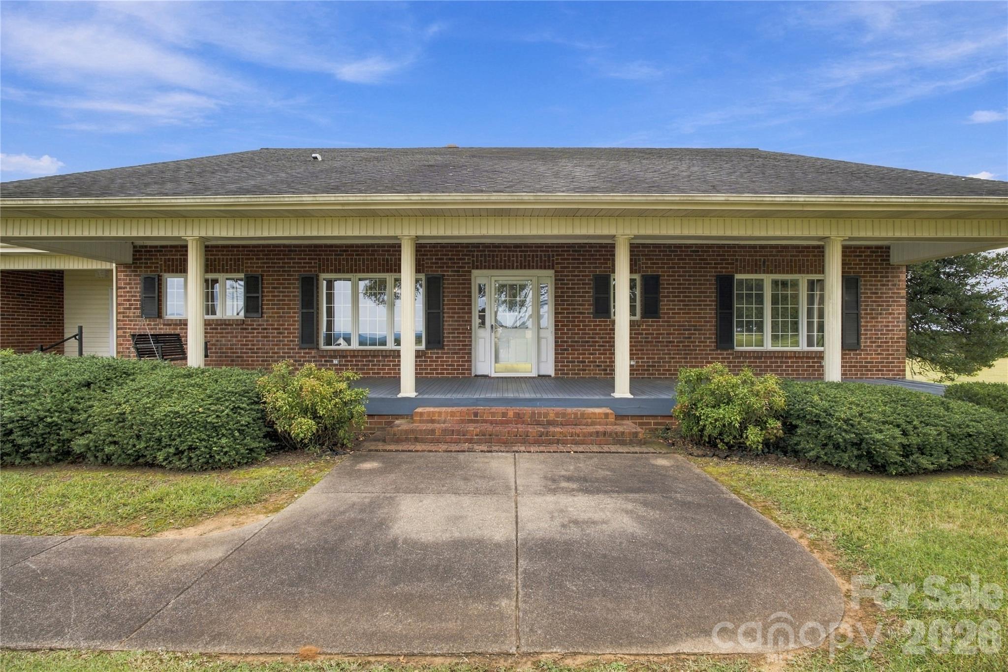 4020 Harris Creek Road Property Photo 5