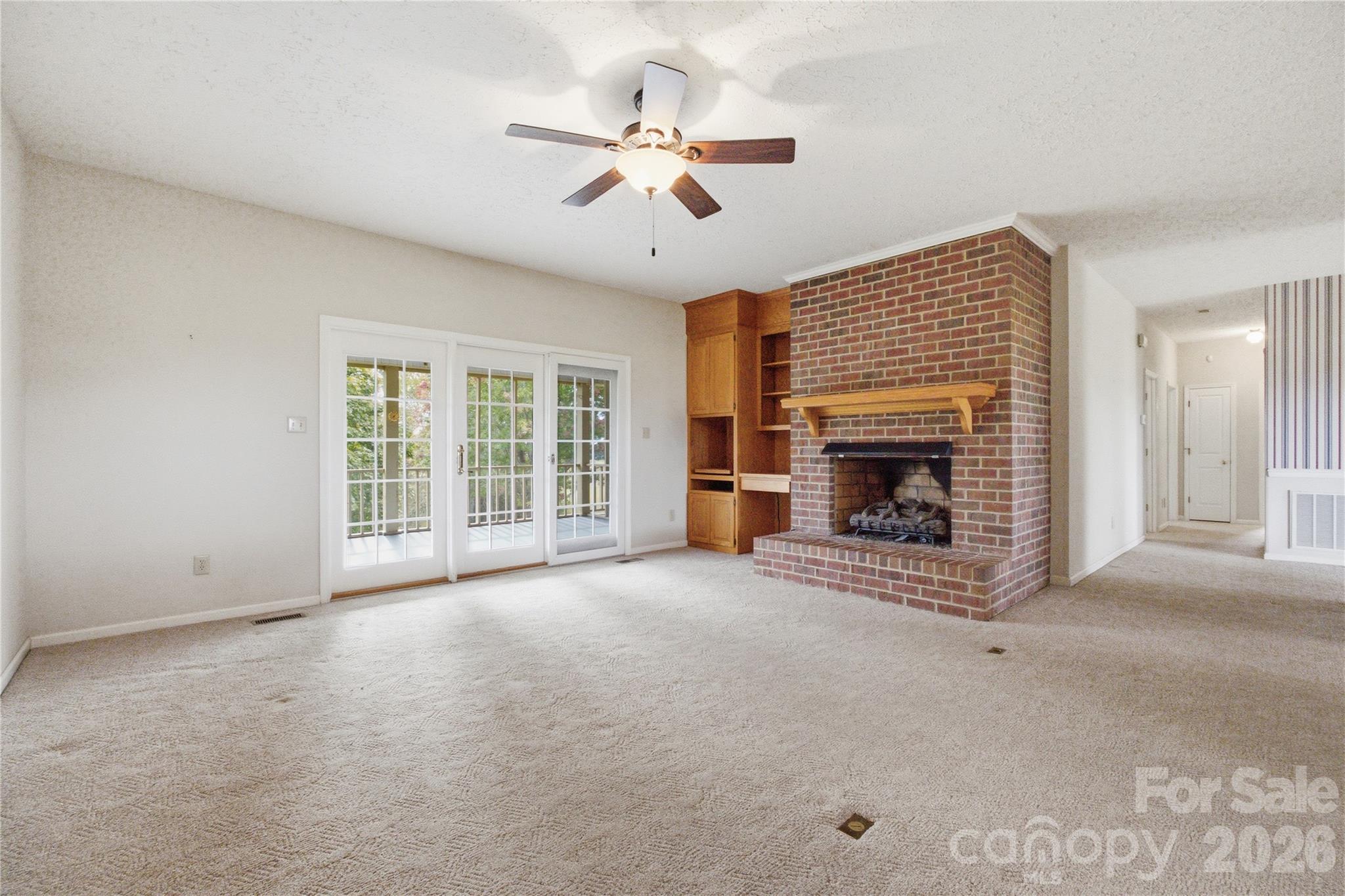 4020 Harris Creek Road Property Photo 12