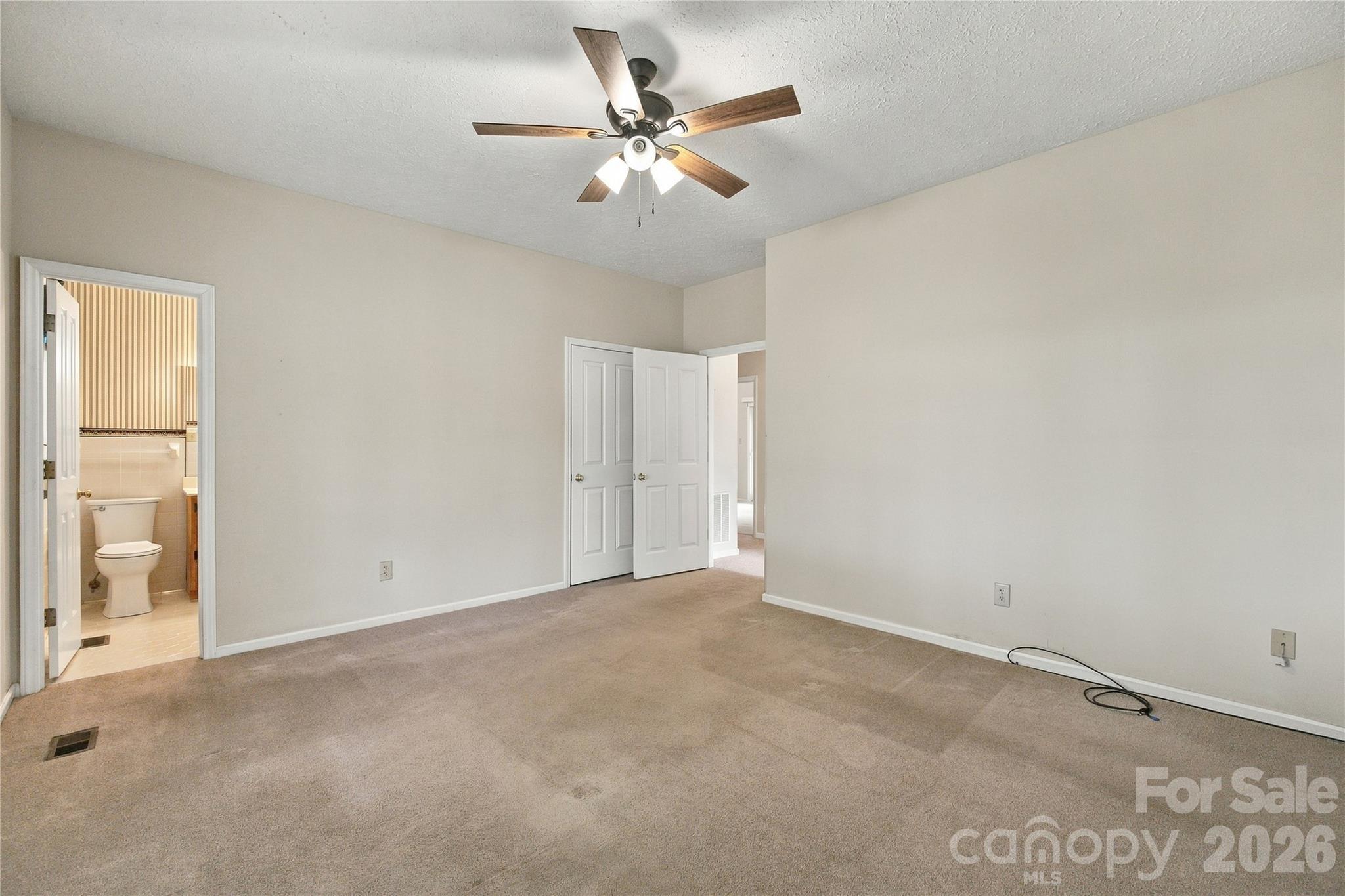 4020 Harris Creek Road Property Photo 17