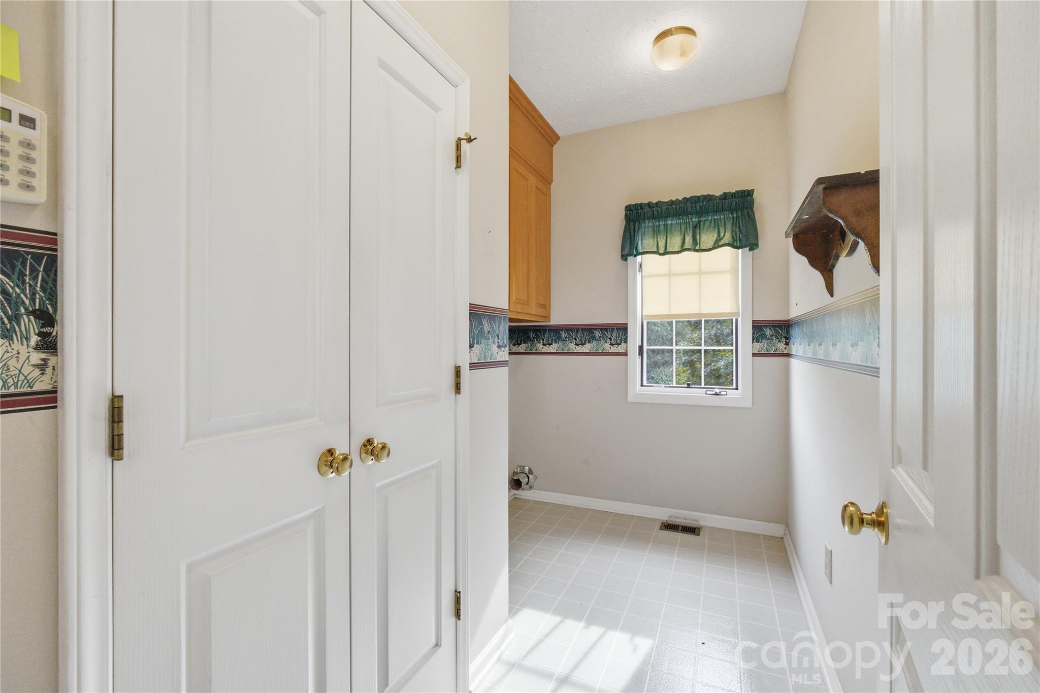 4020 Harris Creek Road Property Photo 27
