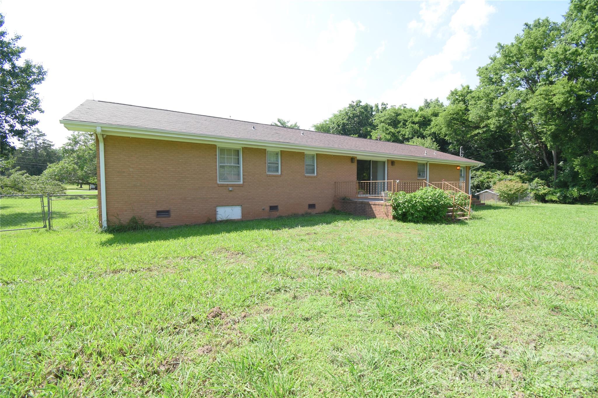 4099 Shenandoah Drive Property Photo 3