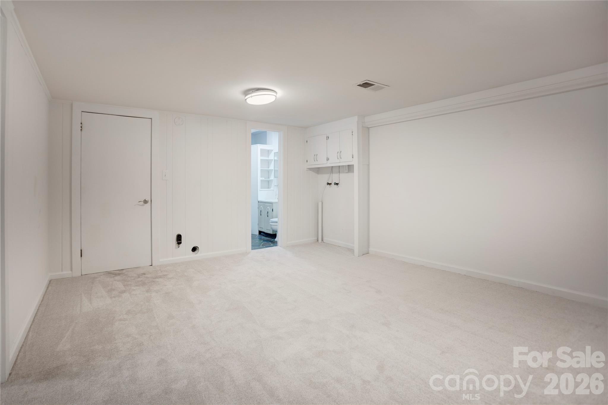 688 Grandview Drive Property Photo 39