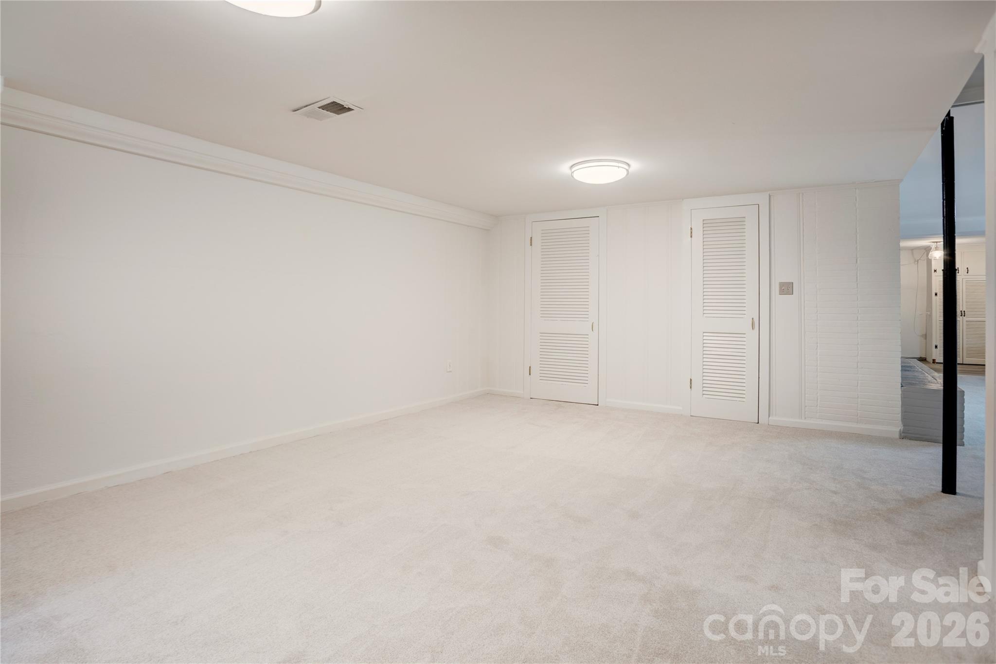 688 Grandview Drive Property Photo 40