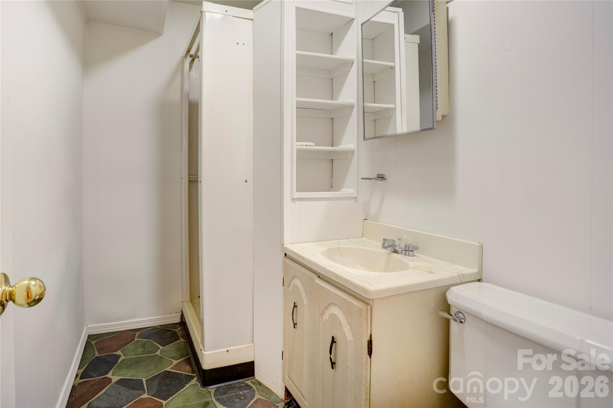 688 Grandview Drive Property Photo 41