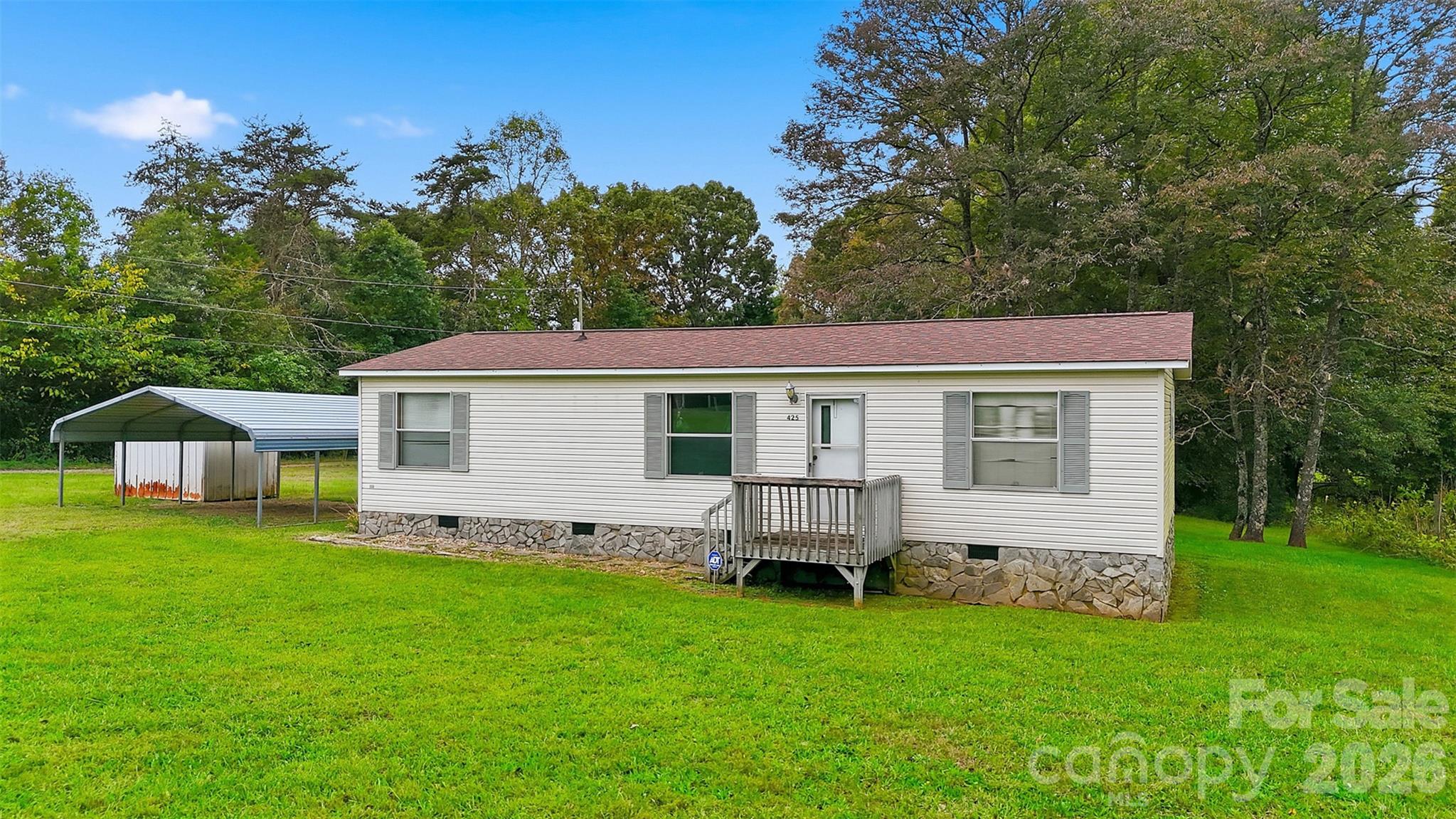 425 E Lackey Farm Road Property Photo 4