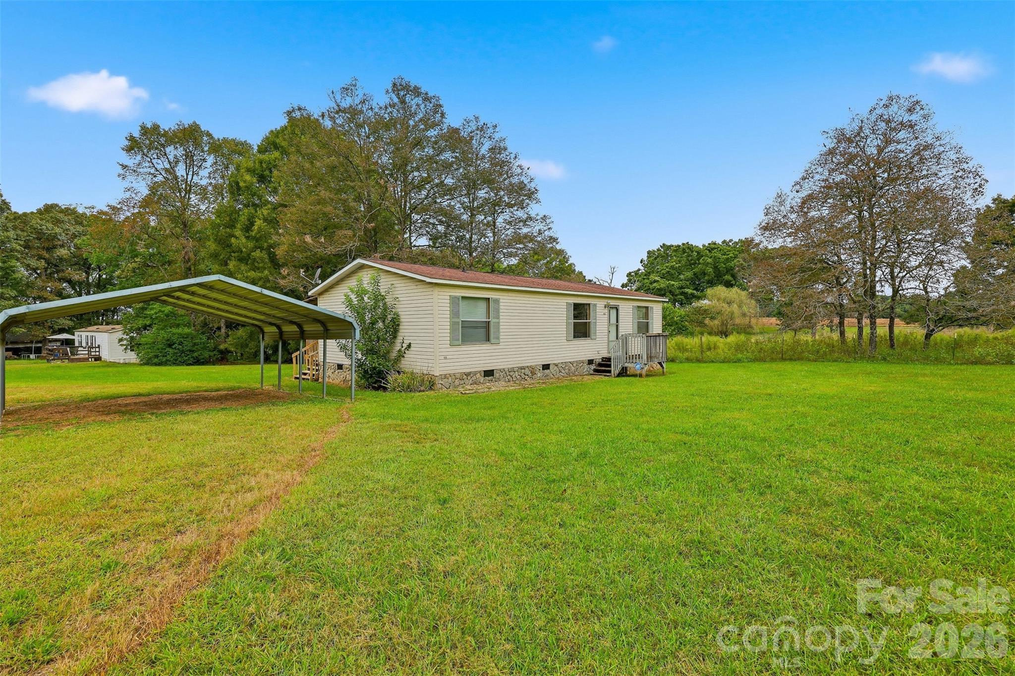 425 E Lackey Farm Road Property Photo 5