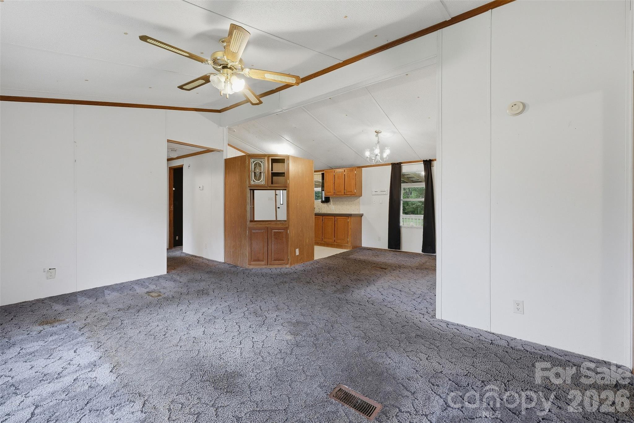 425 E Lackey Farm Road Property Photo 8