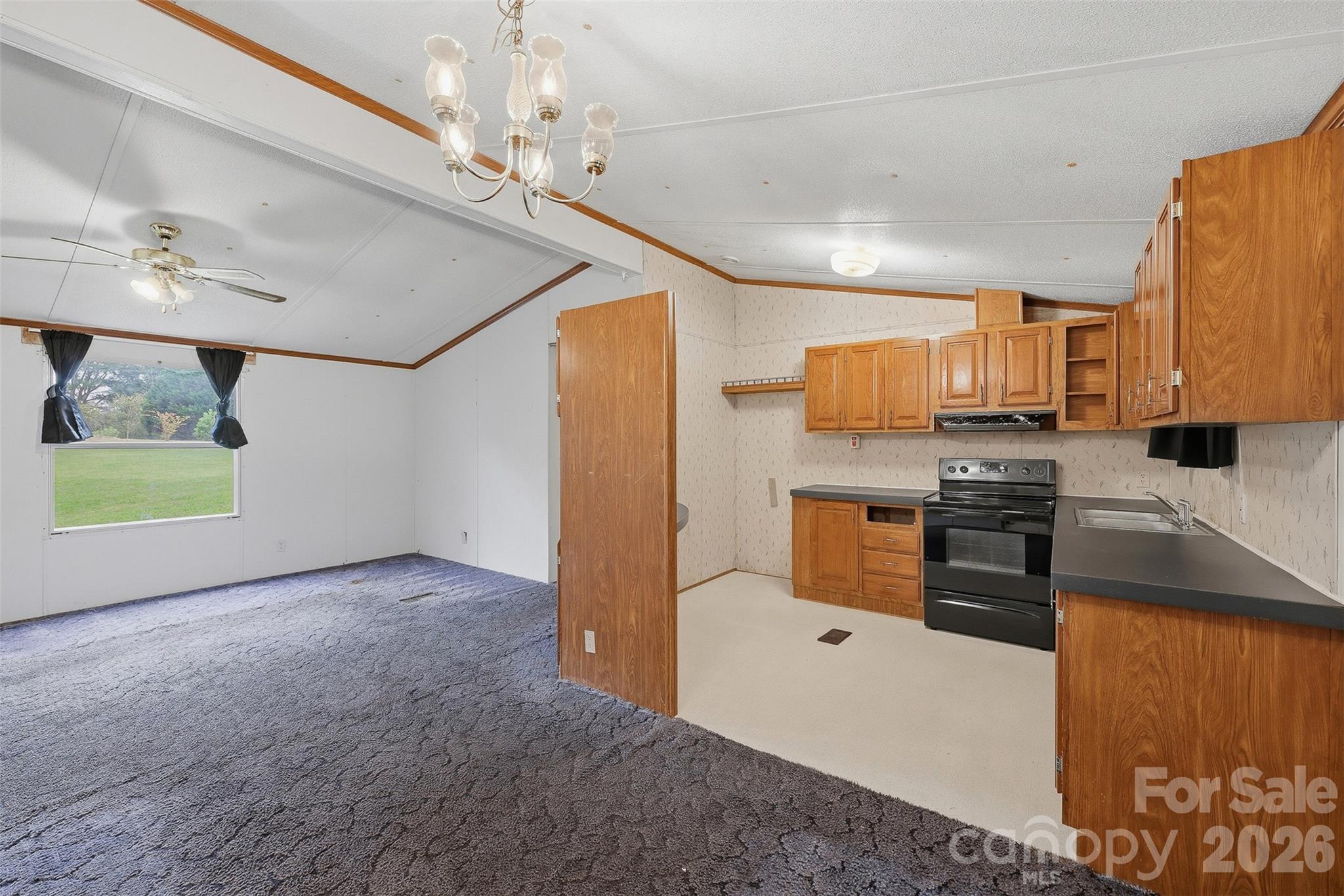 425 E Lackey Farm Road Property Photo 9