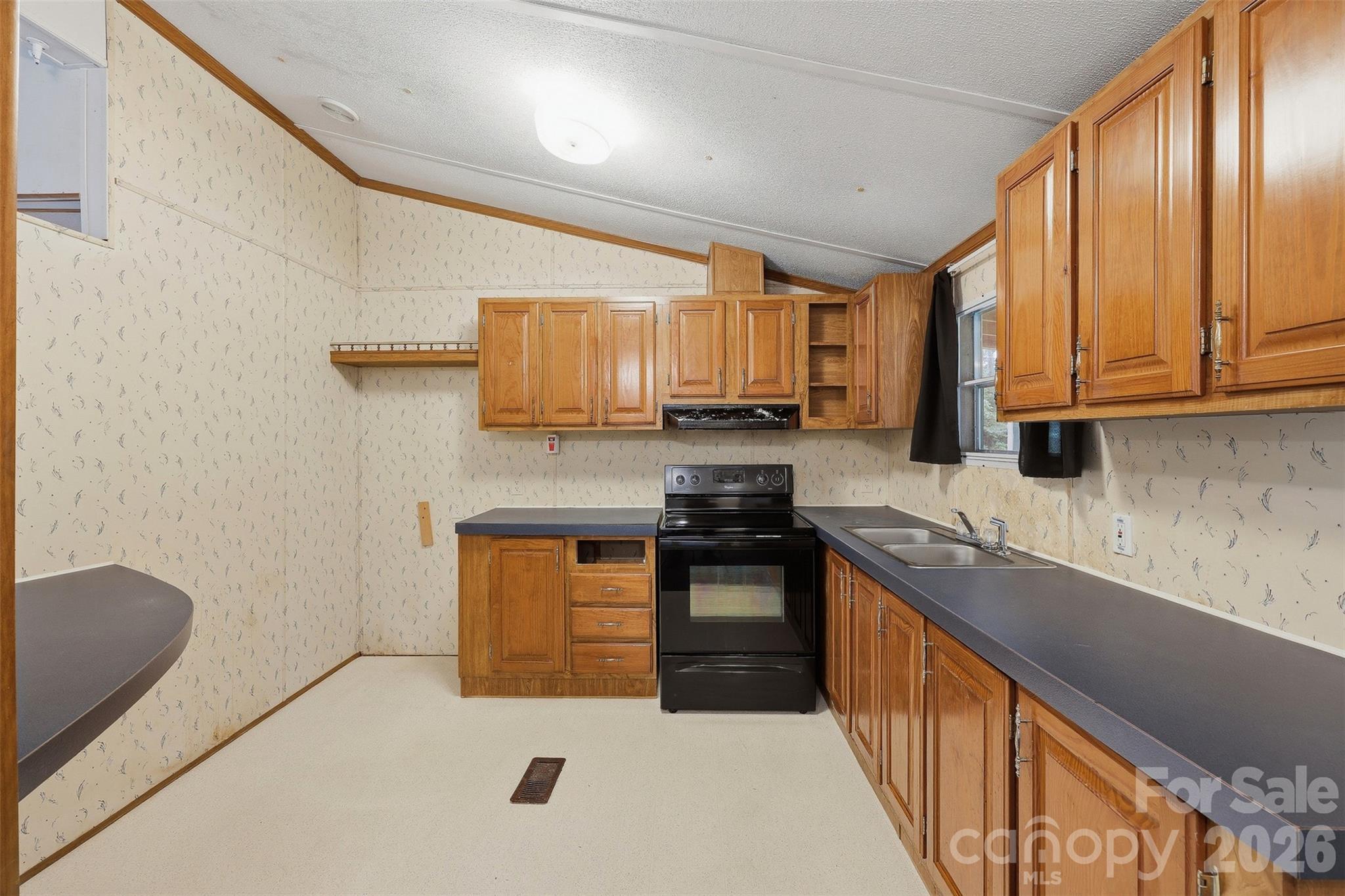 425 E Lackey Farm Road Property Photo 10