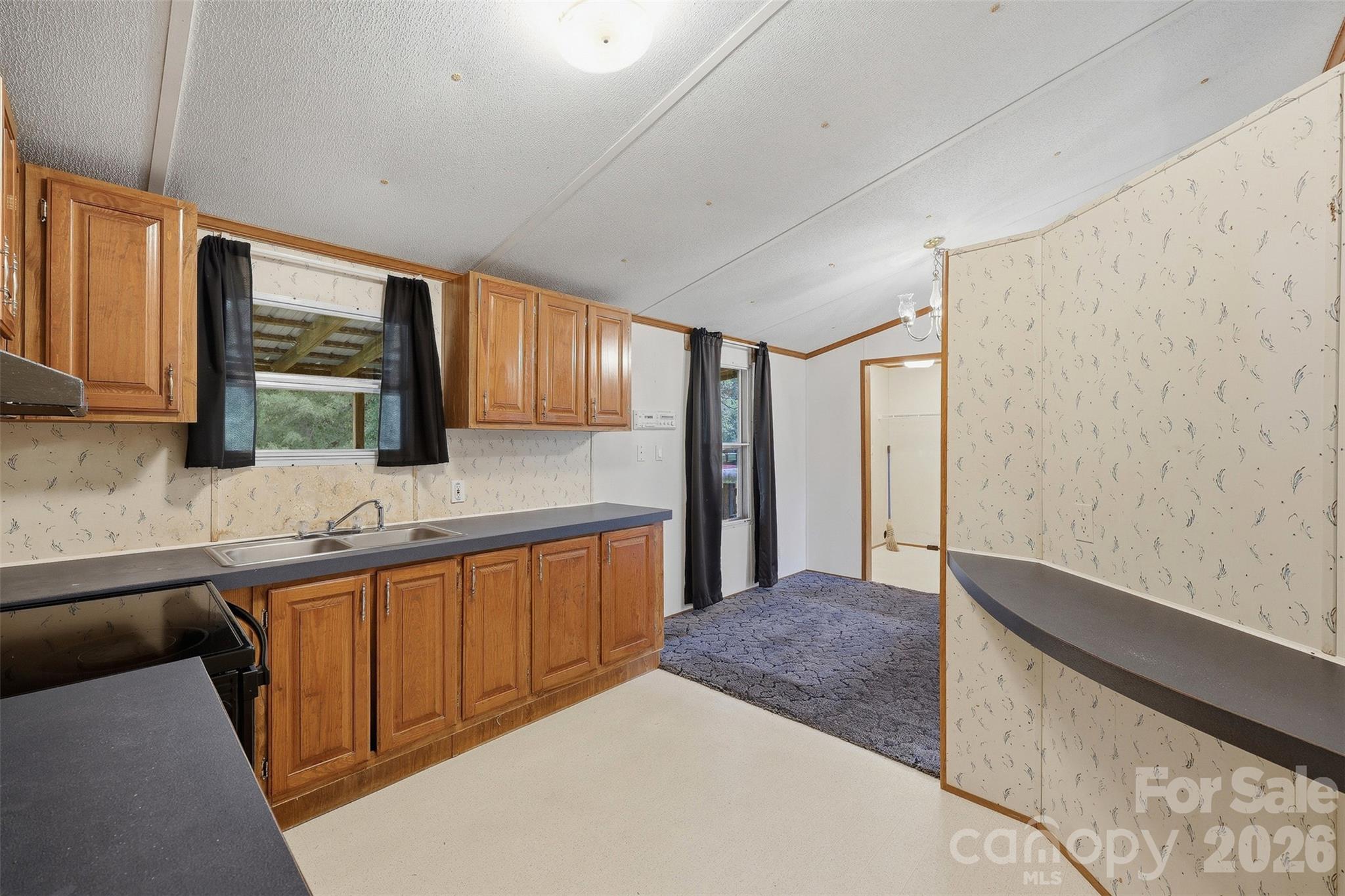 425 E Lackey Farm Road Property Photo 12