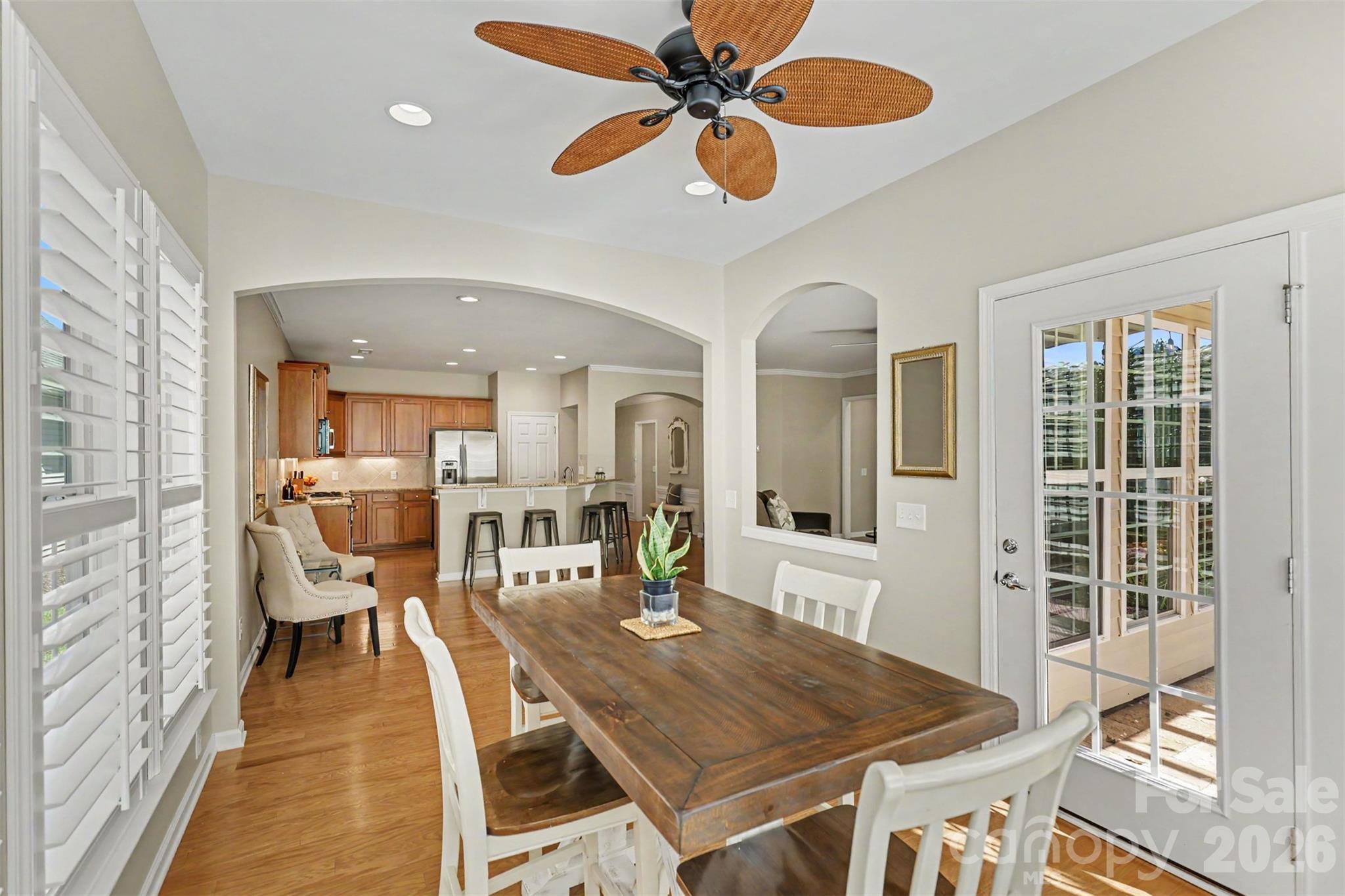 8077 Crater Lake Drive Property Photo 8