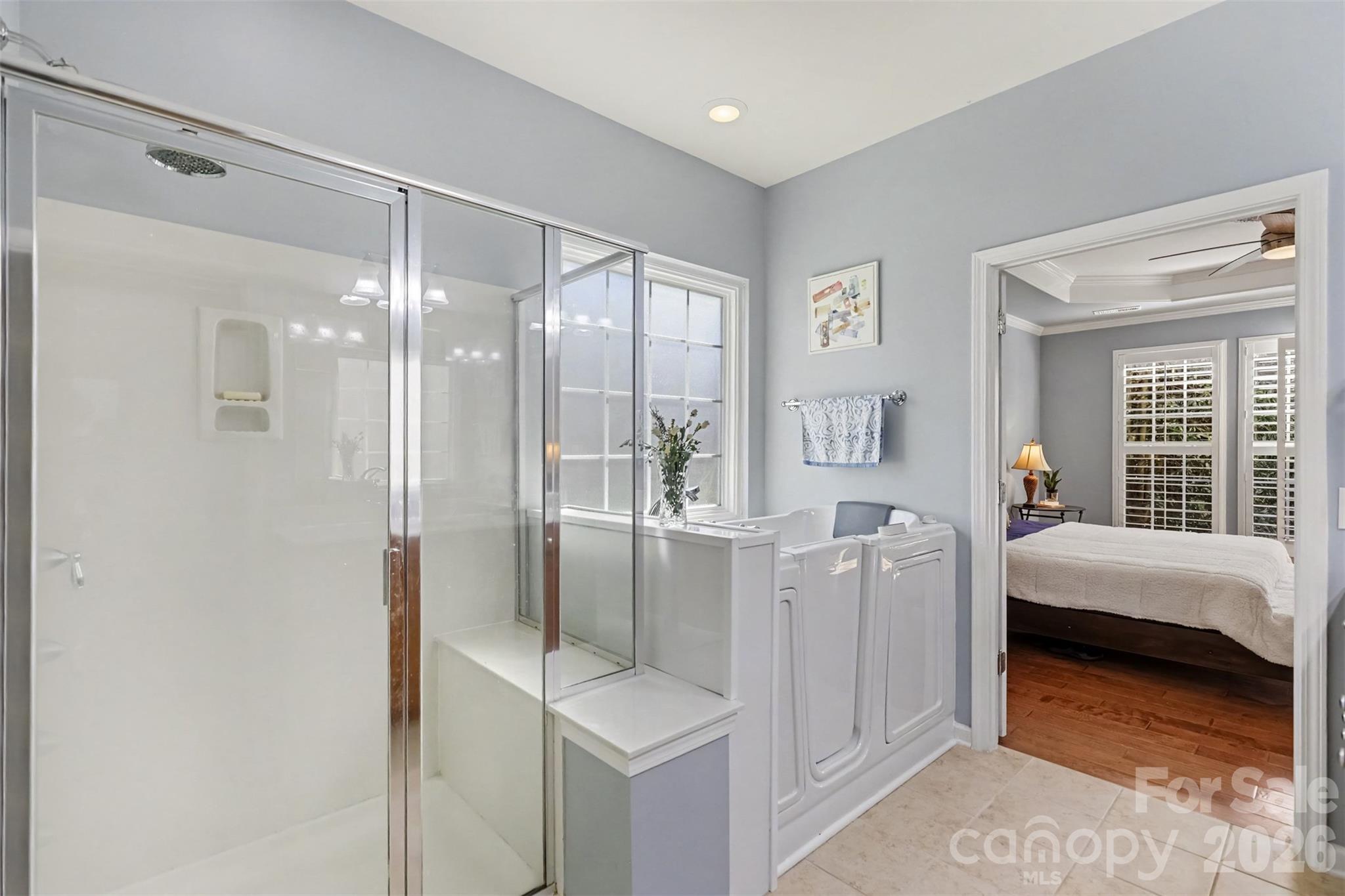 8077 Crater Lake Drive Property Photo 14