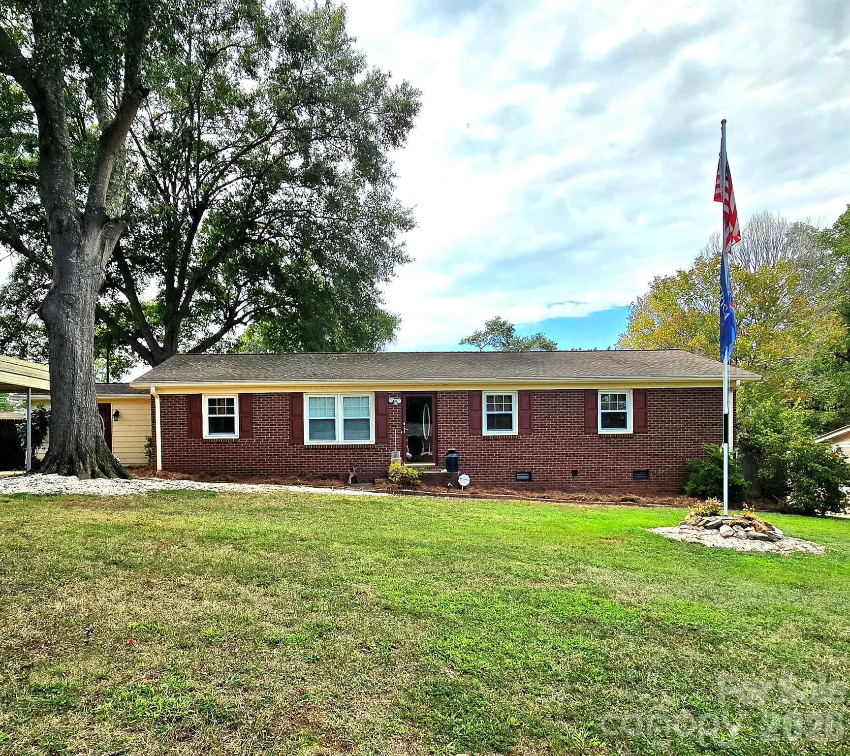 4107 Windwood Drive Property Photo 1