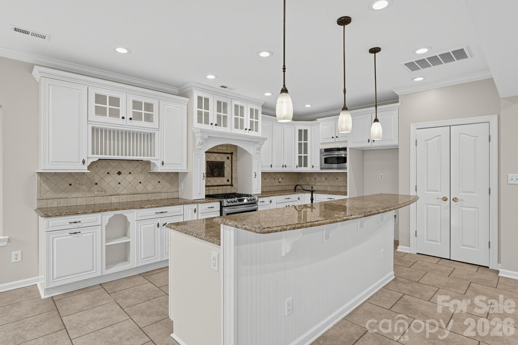15127 Kellington Court Property Photo 13